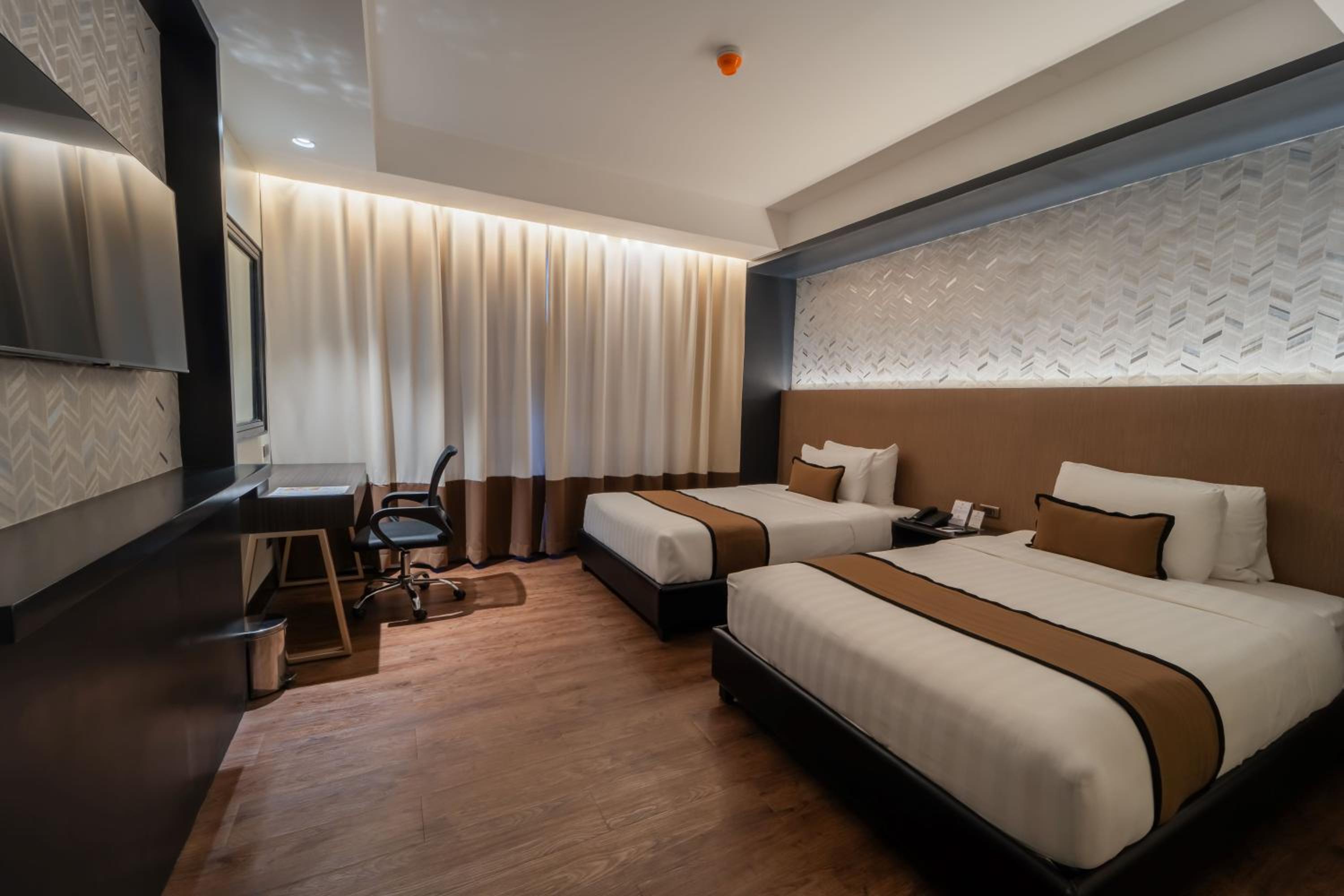 Deluxe Twin Room photo 1