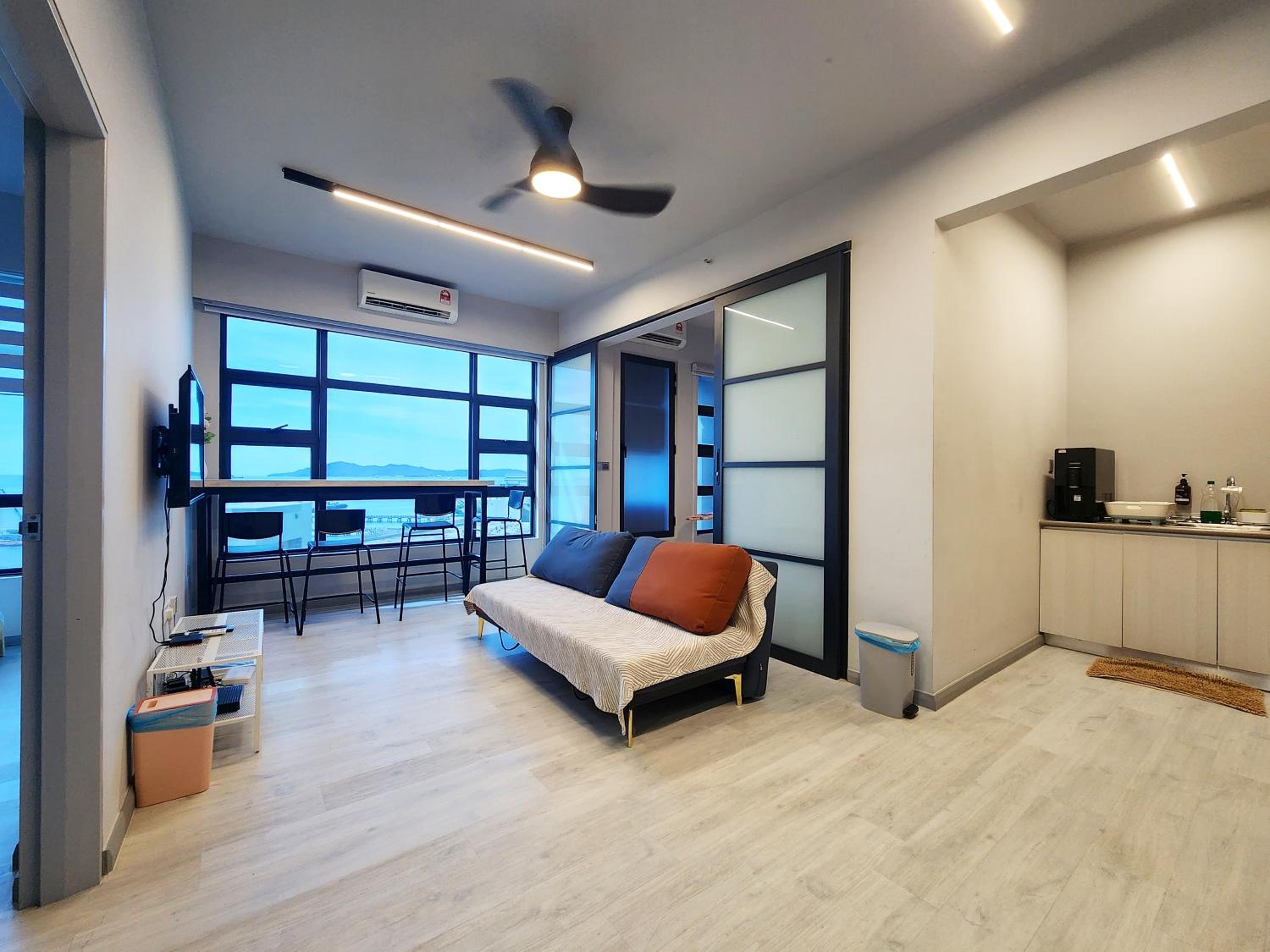 Junior Suite with Sea View - Photo 2