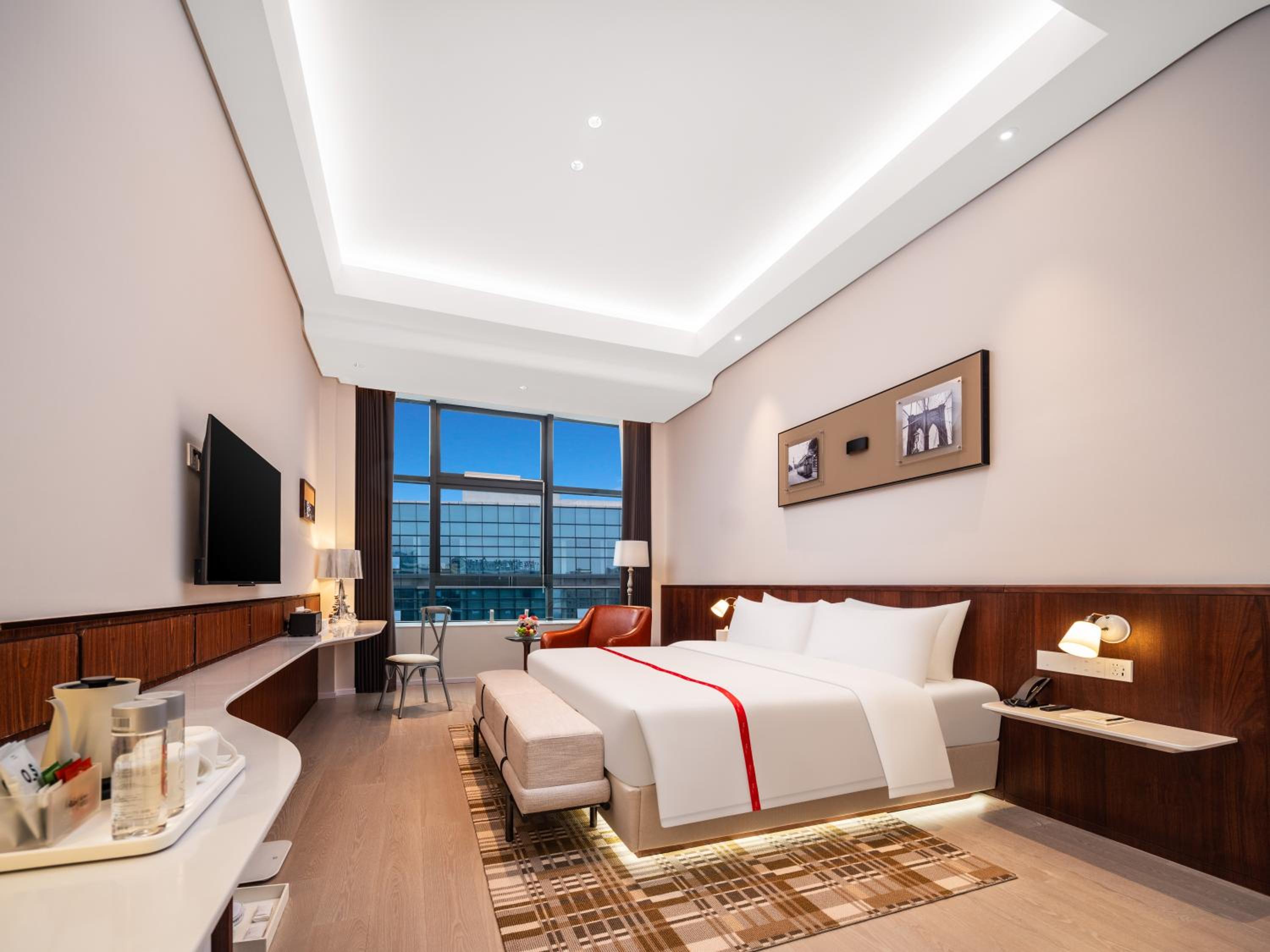 Deluxe King Room
