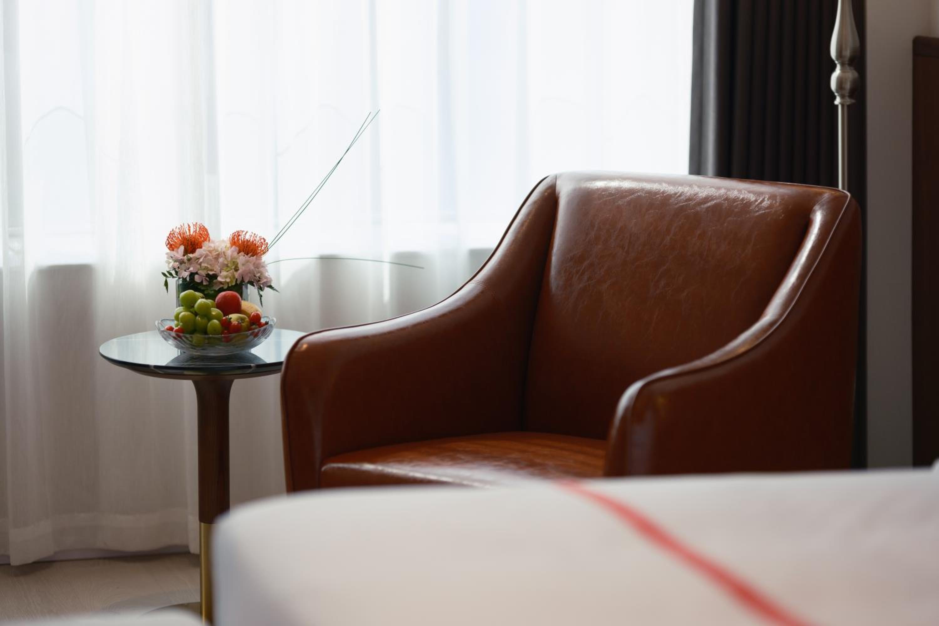 Delicate King Room