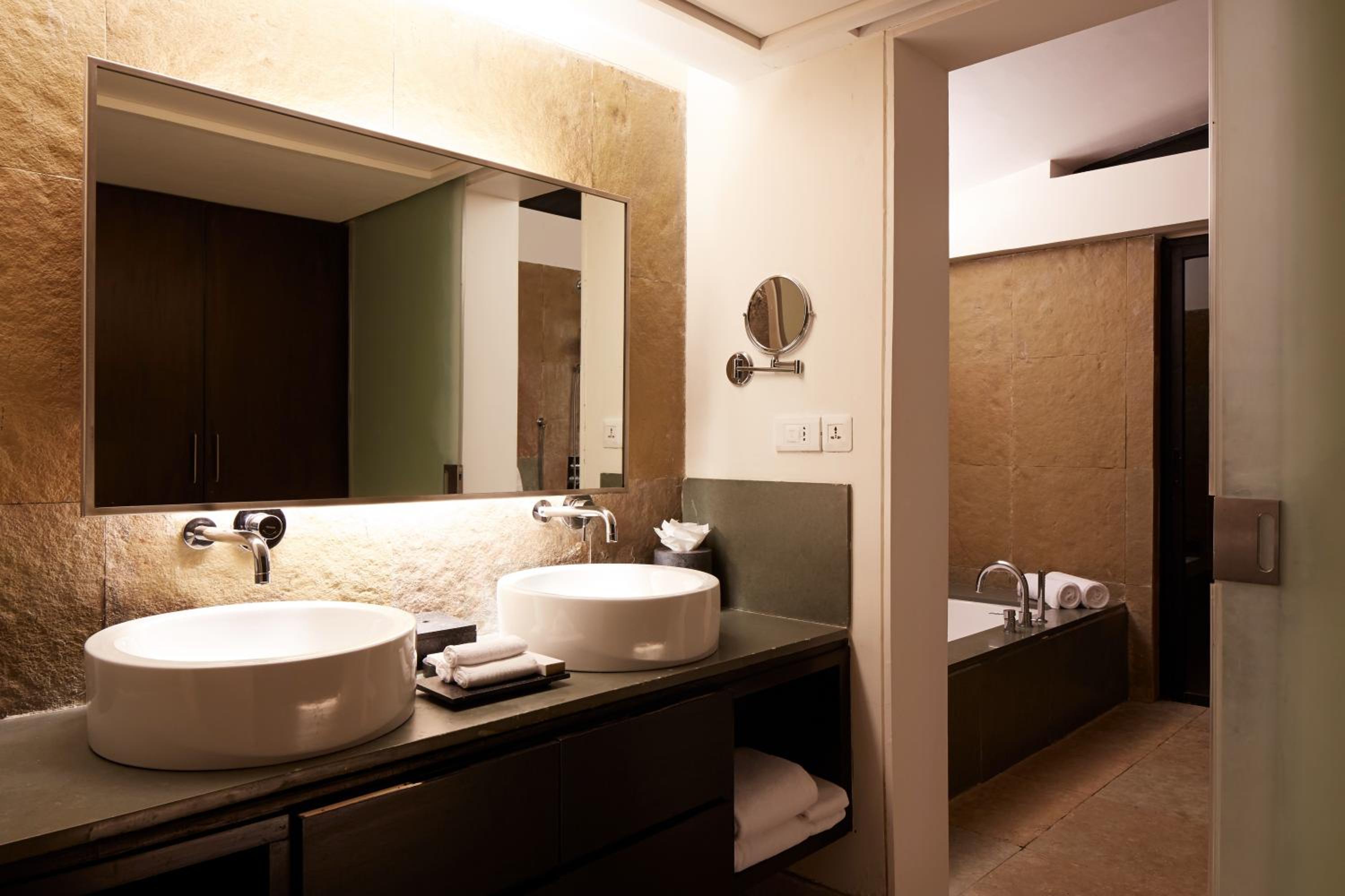 Hill Side Villa with All-inclusive meals, wellness consultation and learning activities