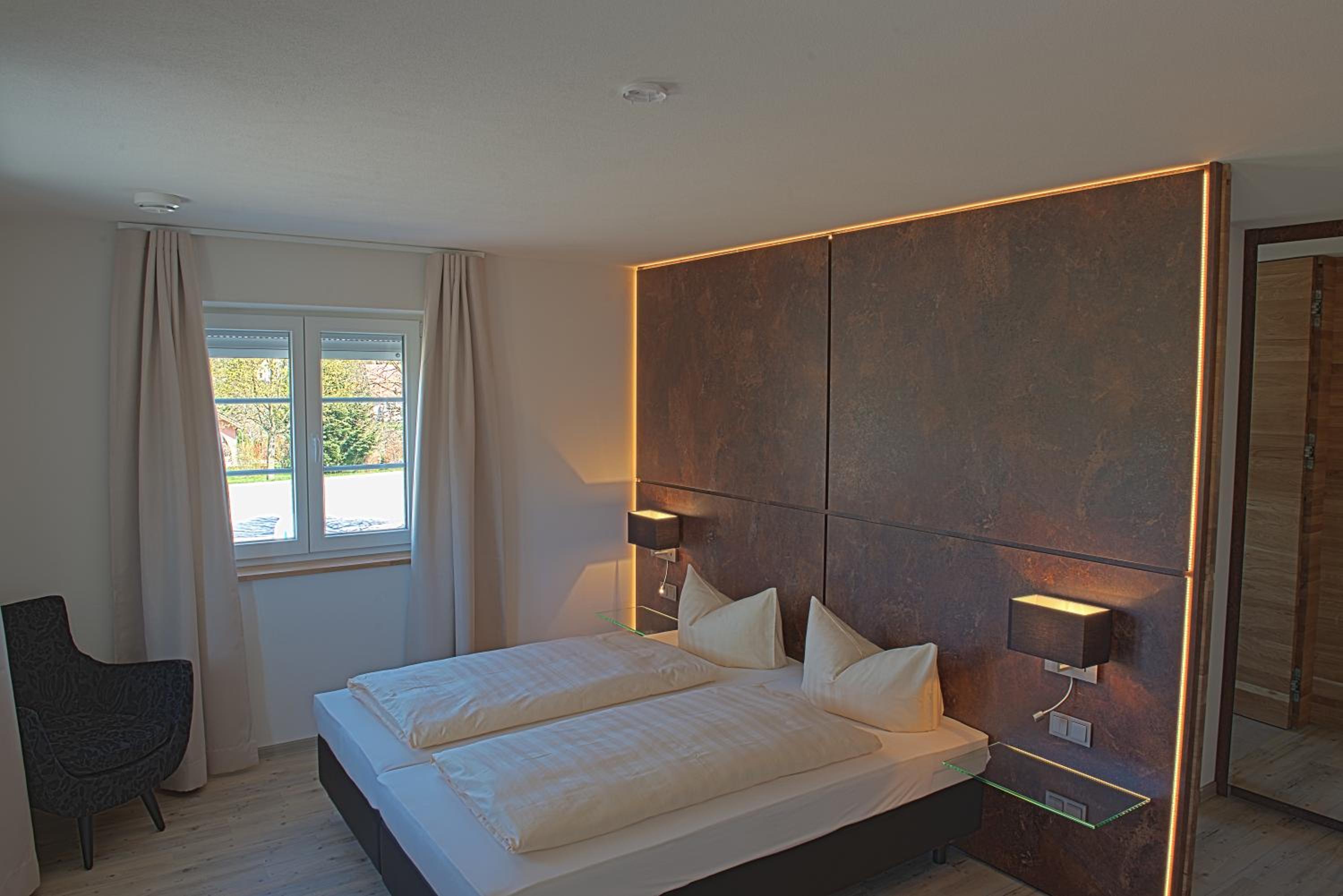 Double Room - Photo 5