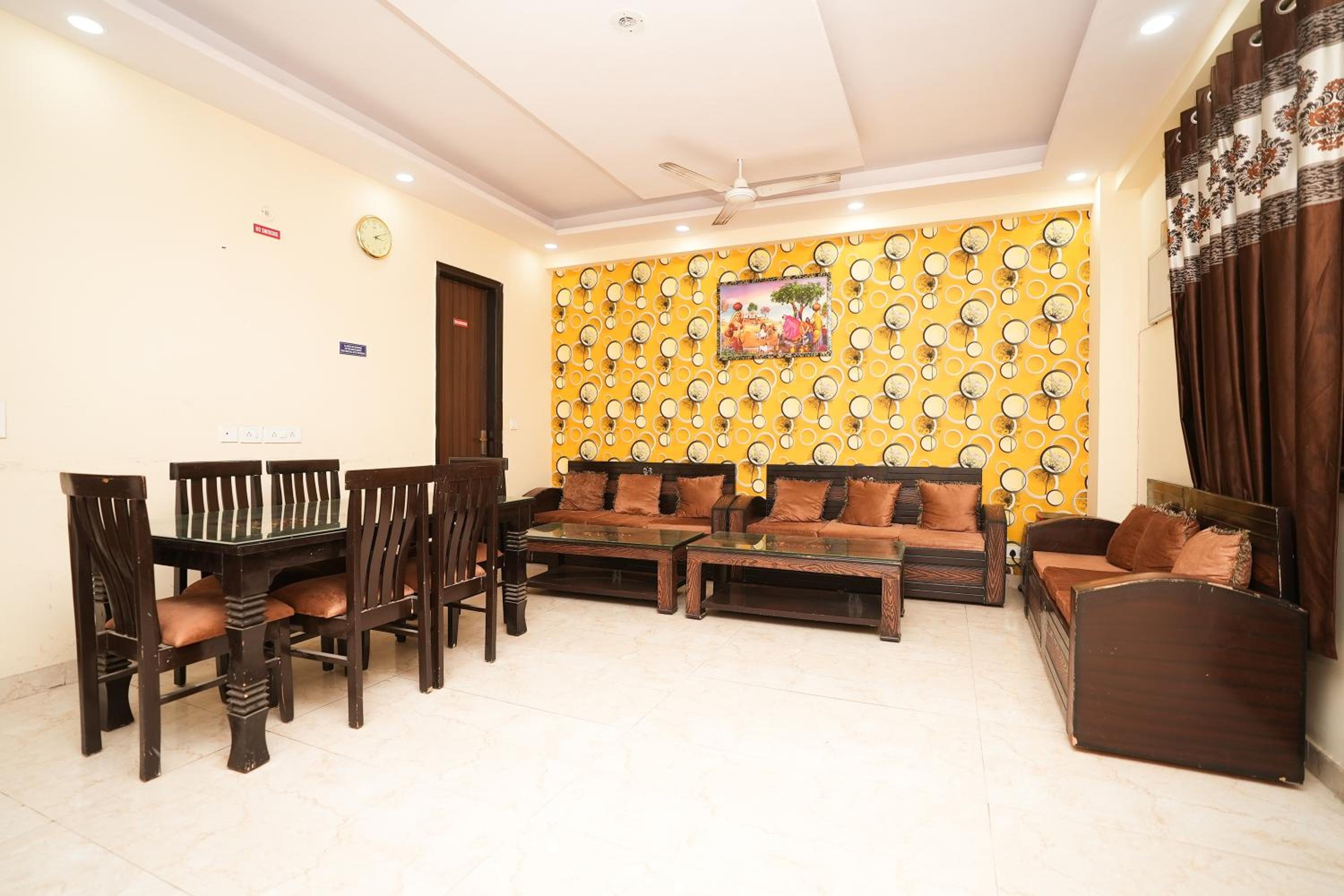 Deluxe Double Room - Photo 16