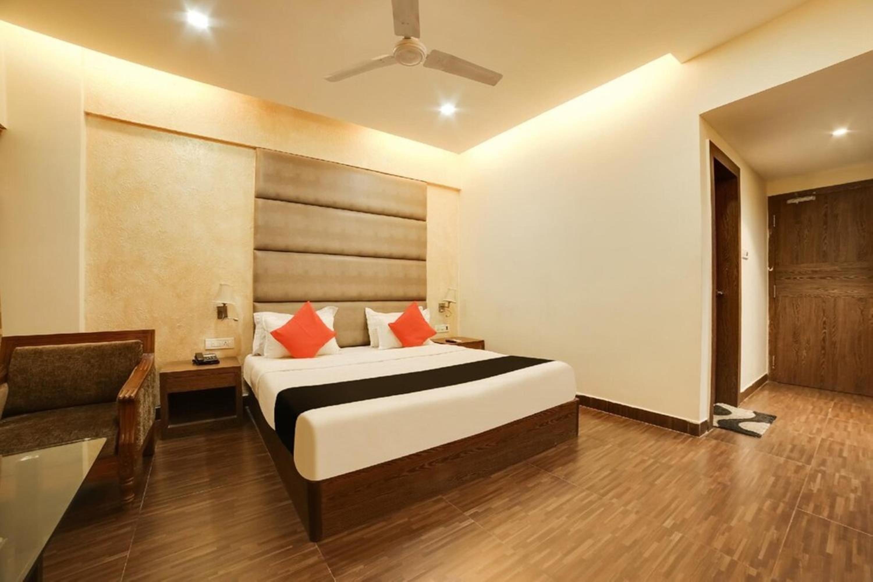 Deluxe Room - Photo 1