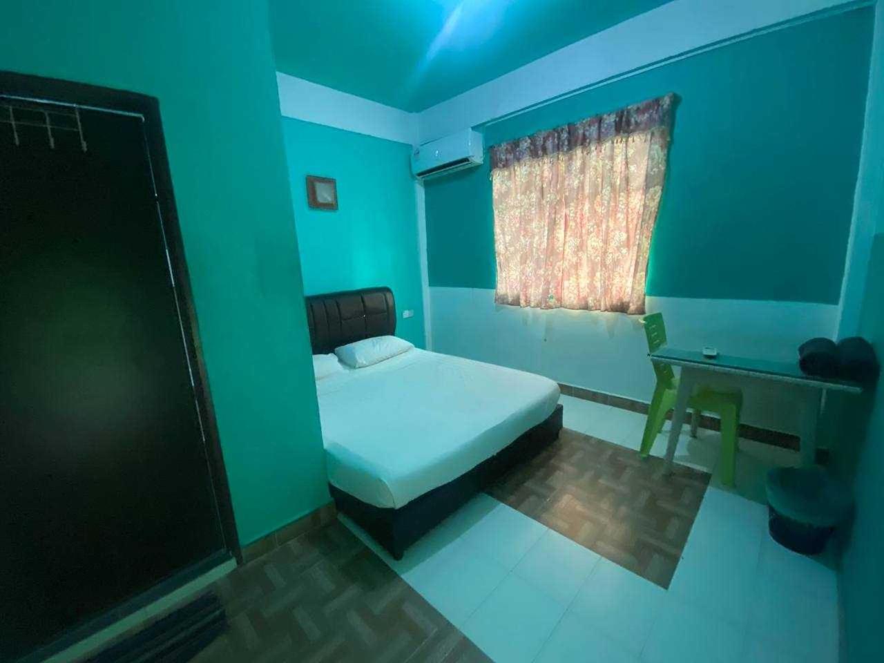 Standard Double Room - Photo 2
