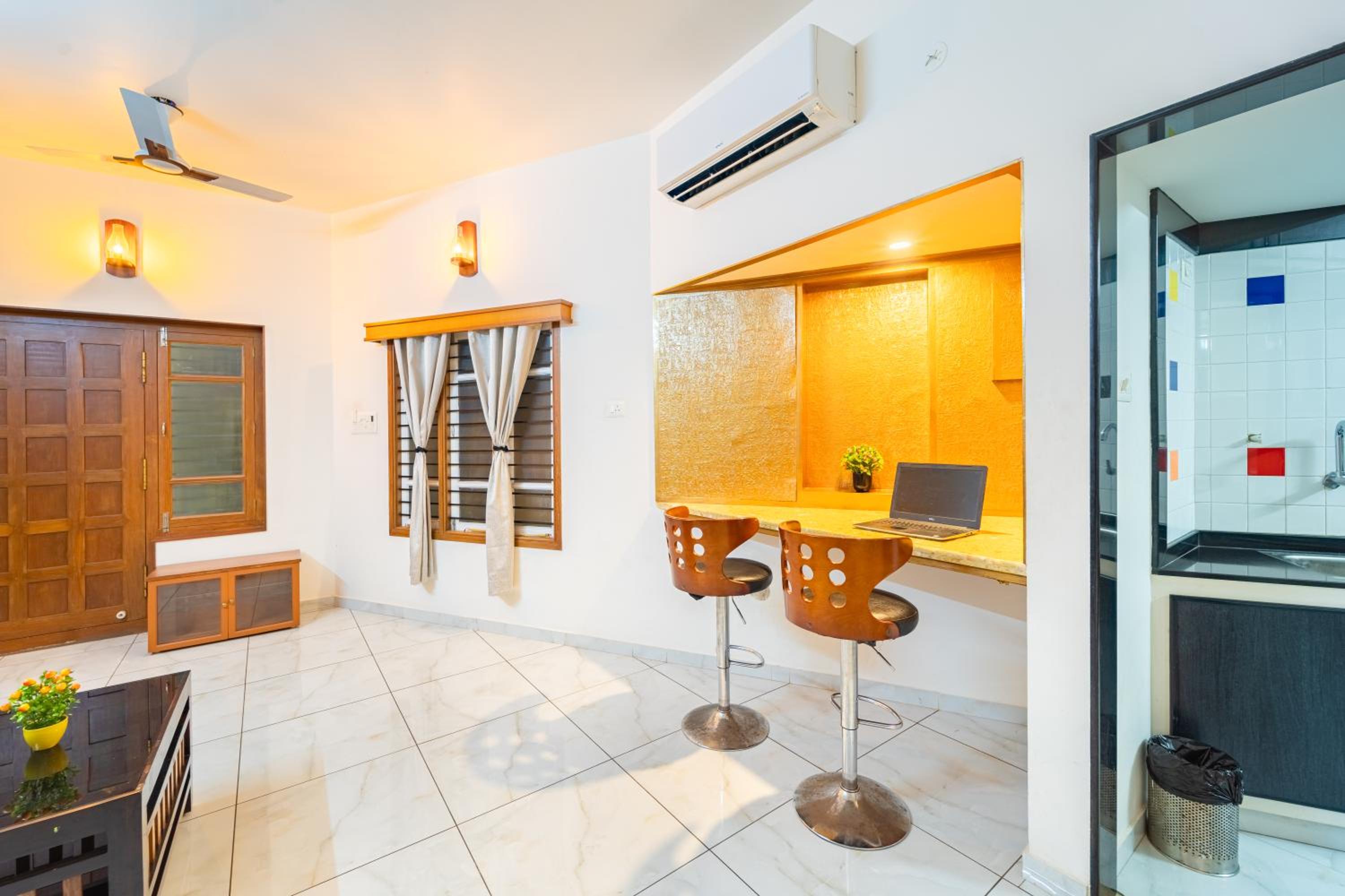Two-Bedroom Studio Apartment - Photo 32