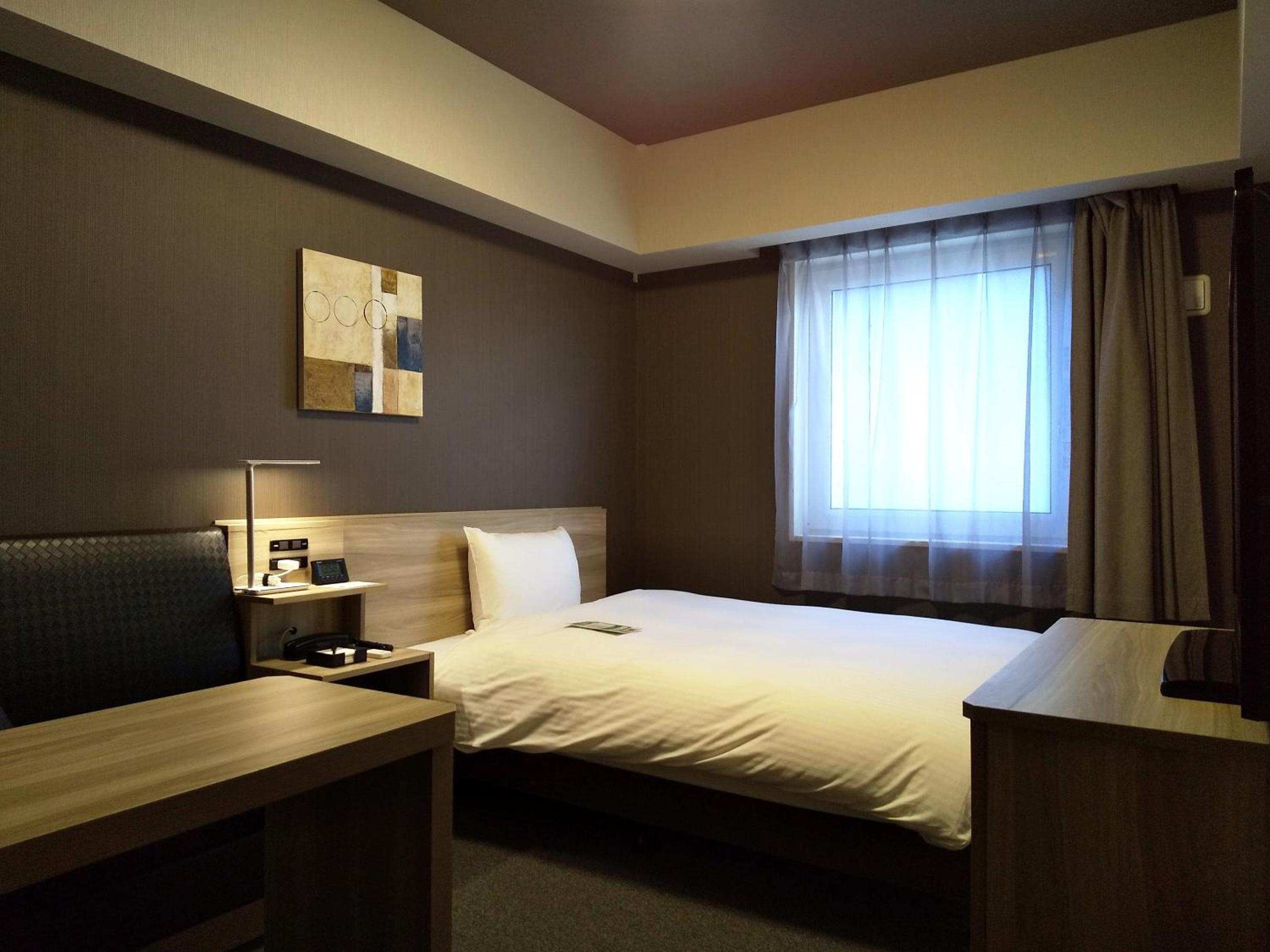 Single Room - Smoking - Cleaning Every 3 Days