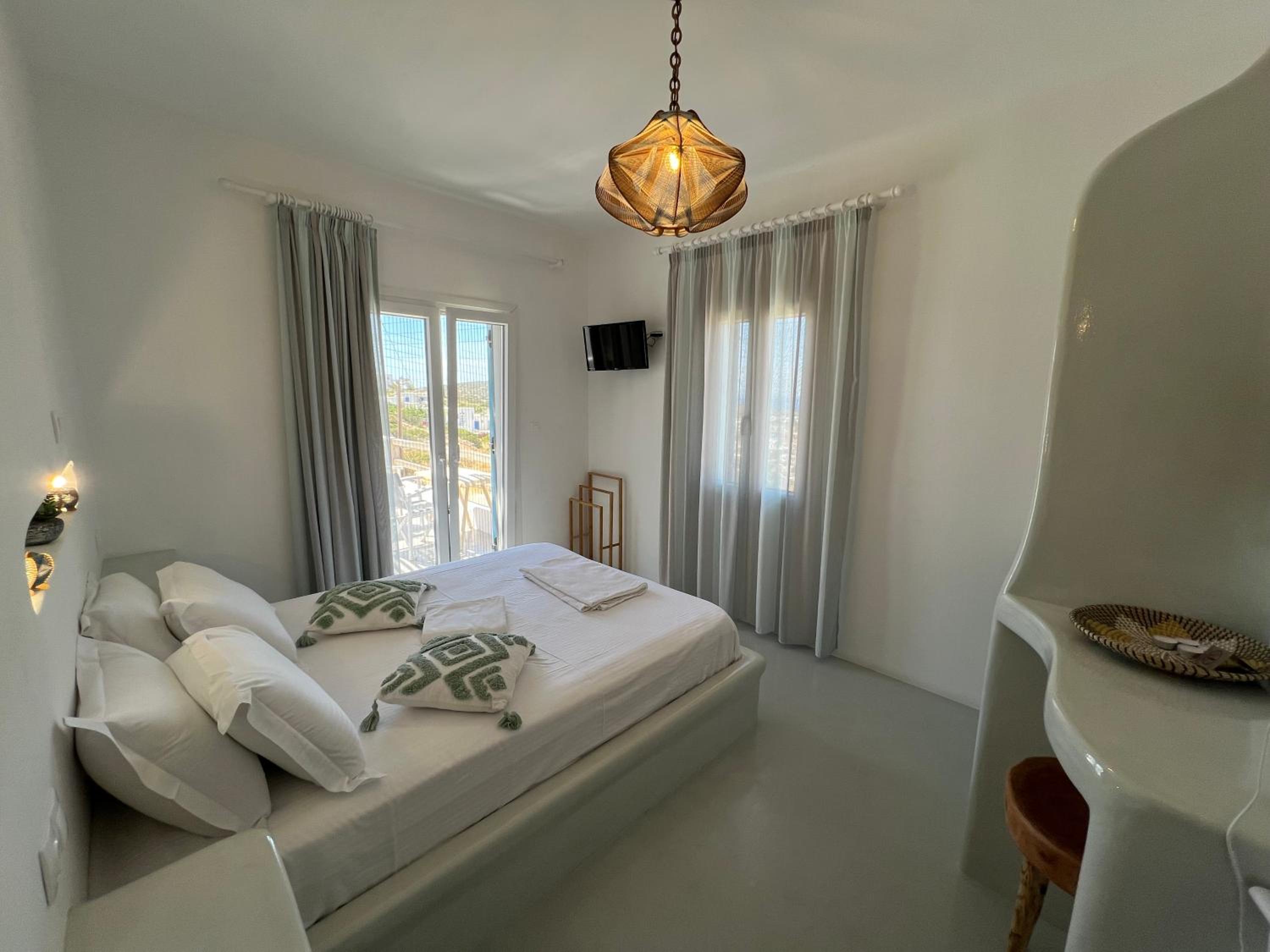Double Room with Balcony - Photo 48