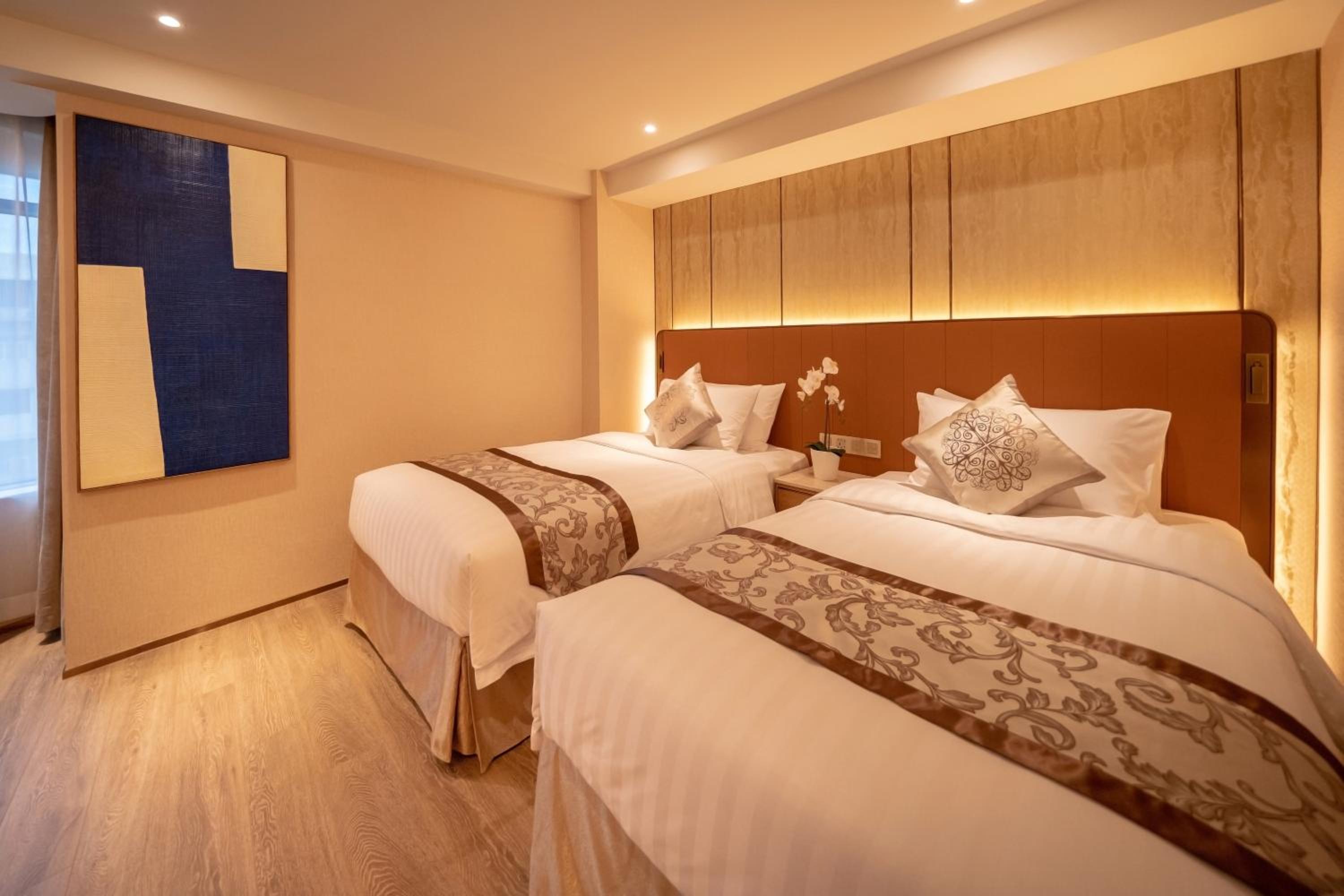 Deluxe Twin Room - Photo 4