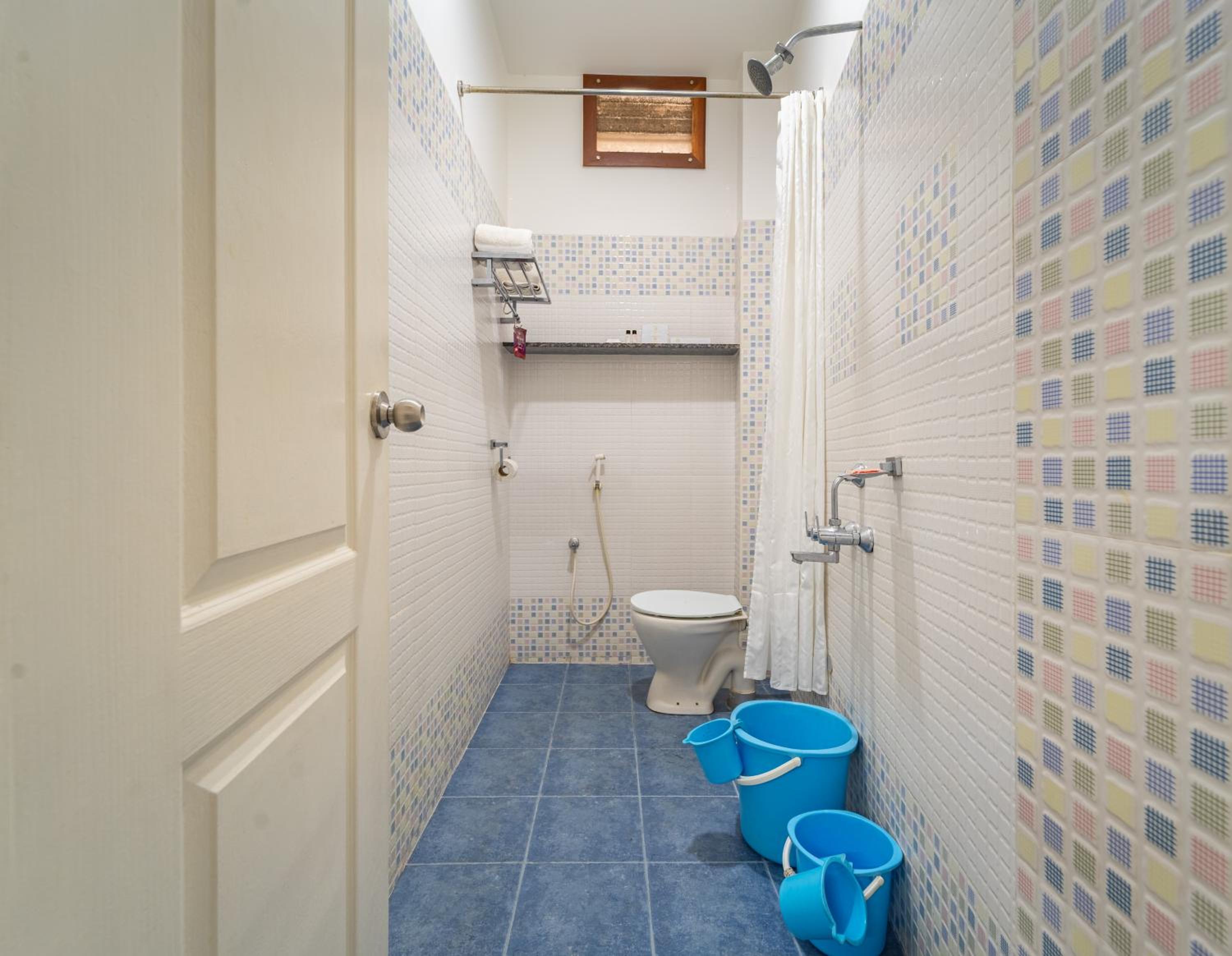 Two-Bedroom Studio Apartment - Photo 5