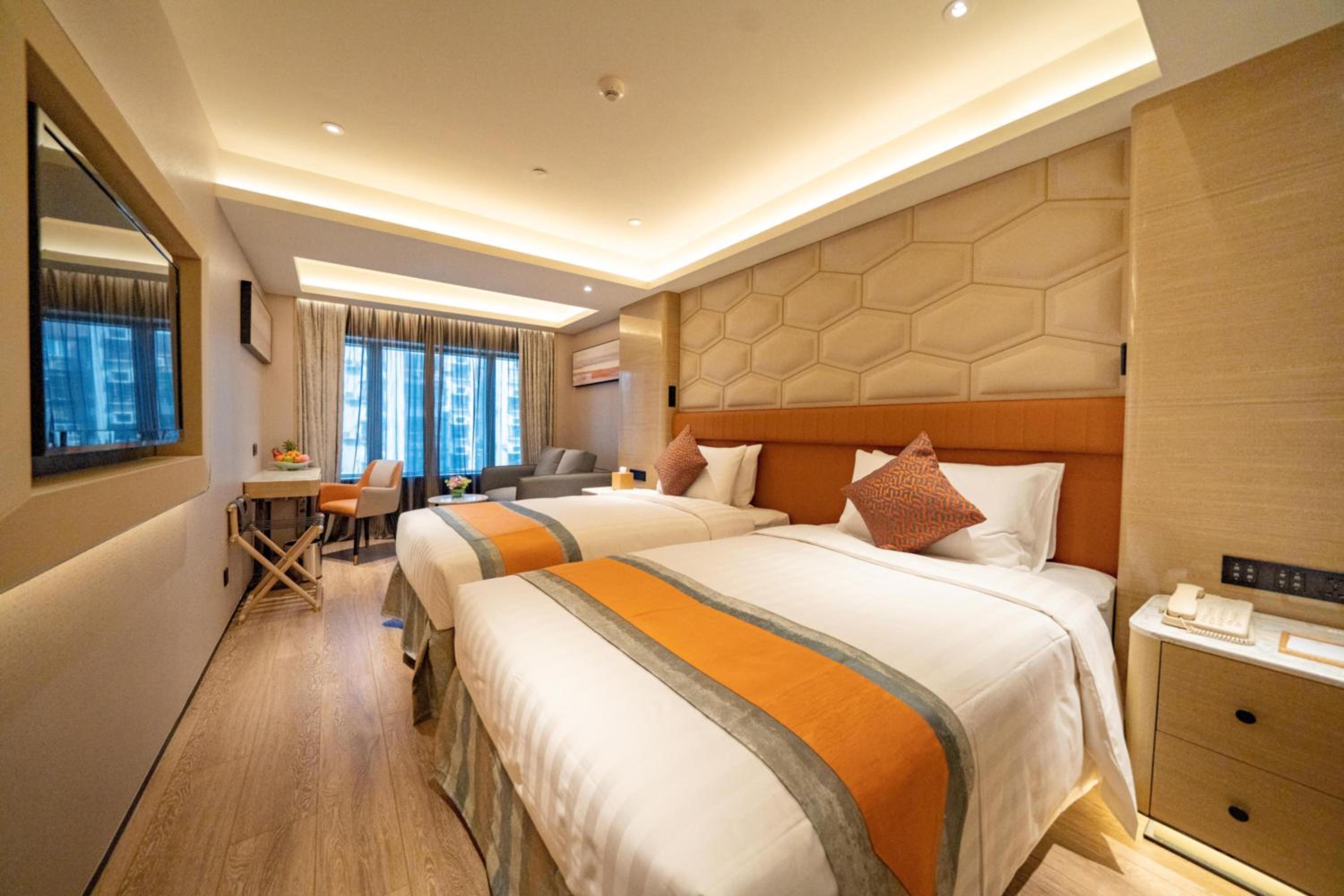 Commercial Deluxe Twin Room - Photo 2