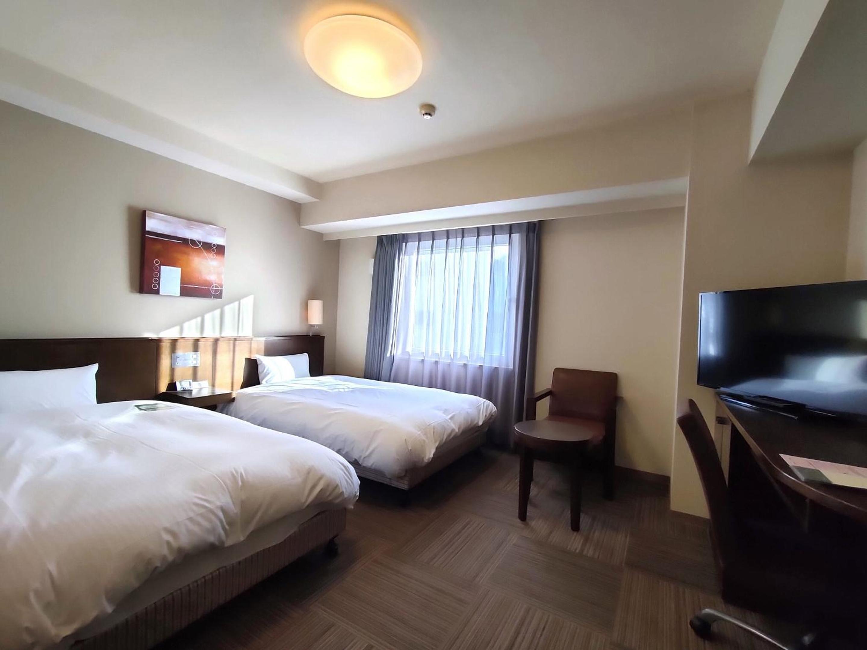 Twin Room - Non-Smoking