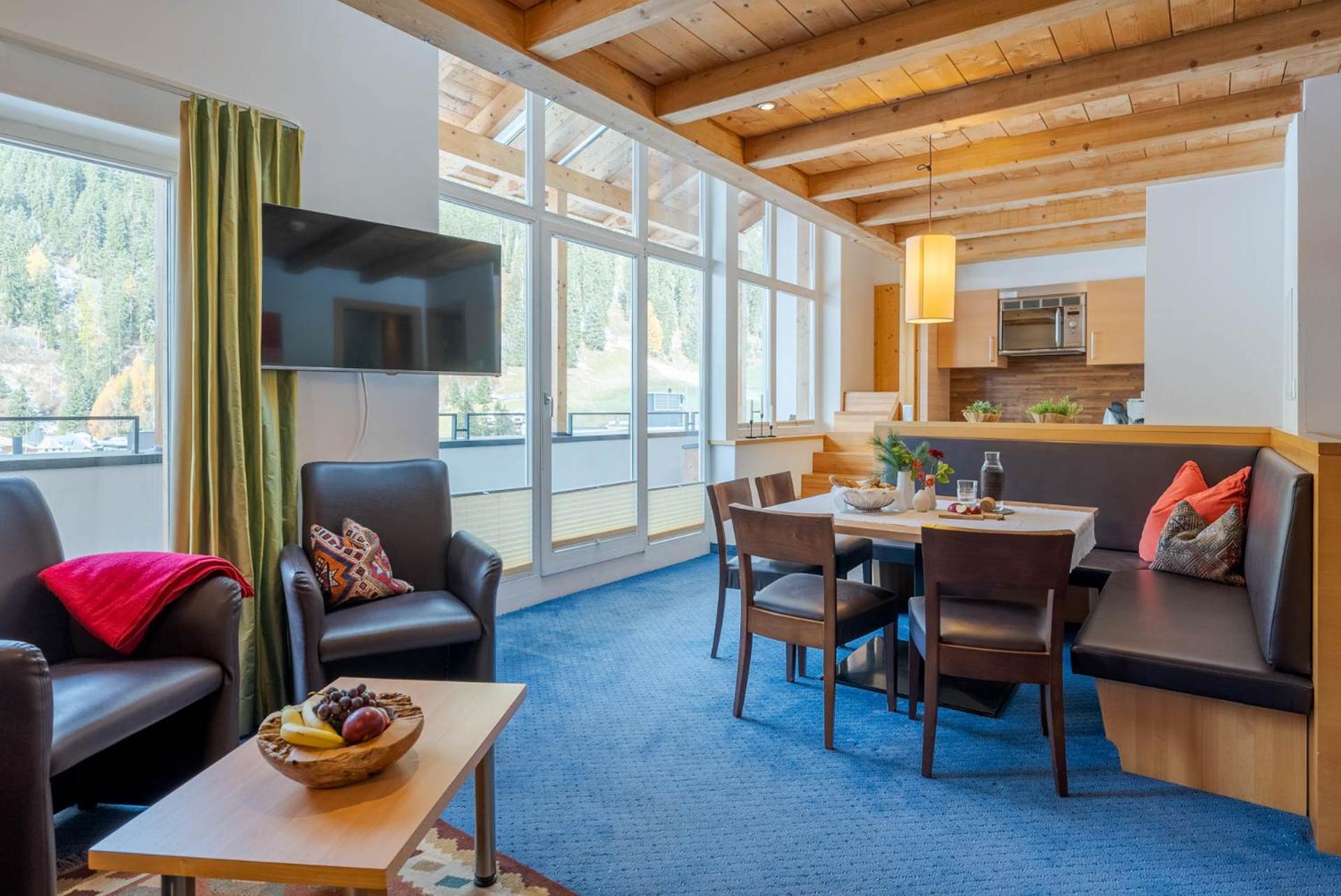 Penthouse Apartment - Photo 9