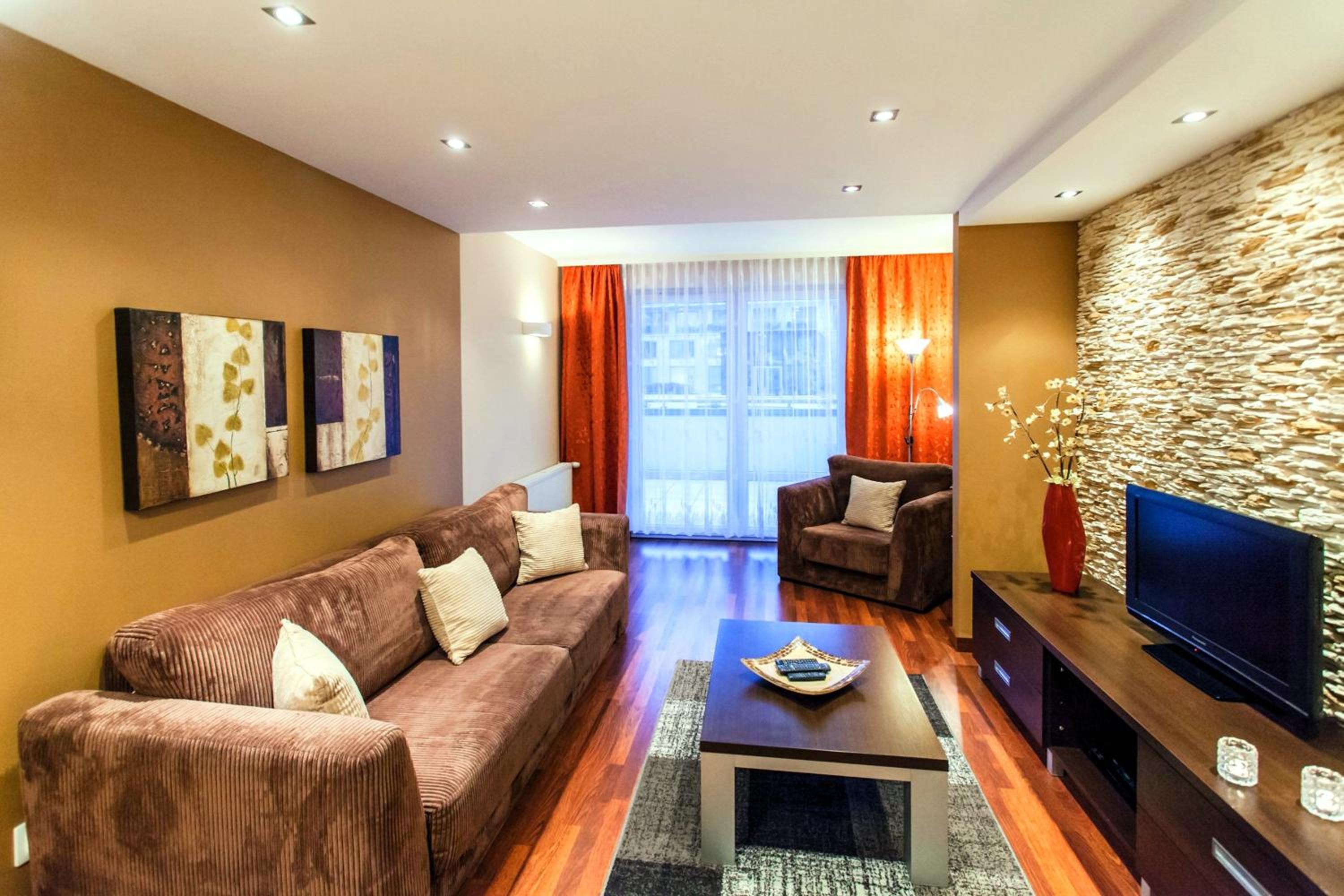 Apartment photo 1