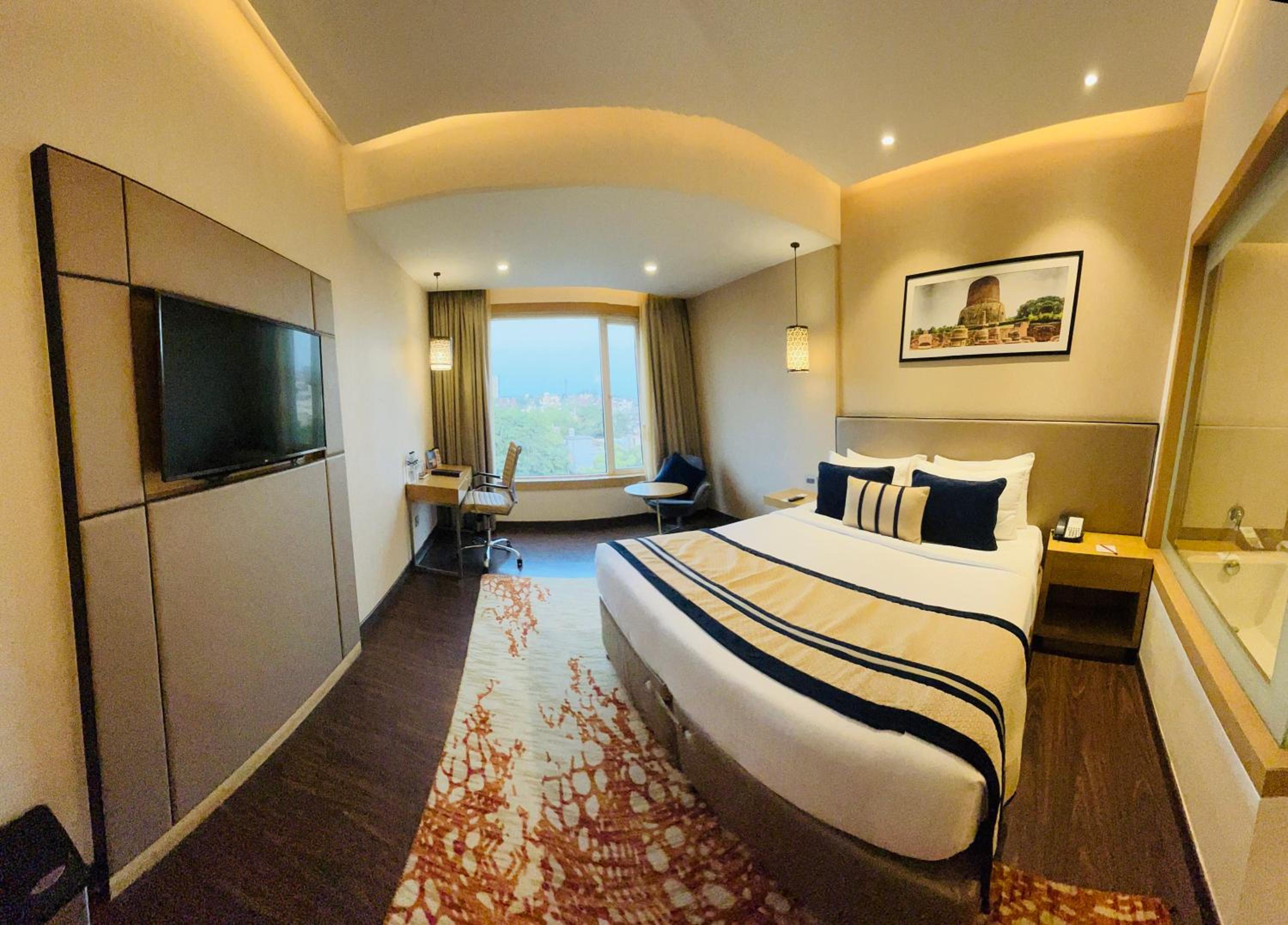 Fern Club Room - Photo 2