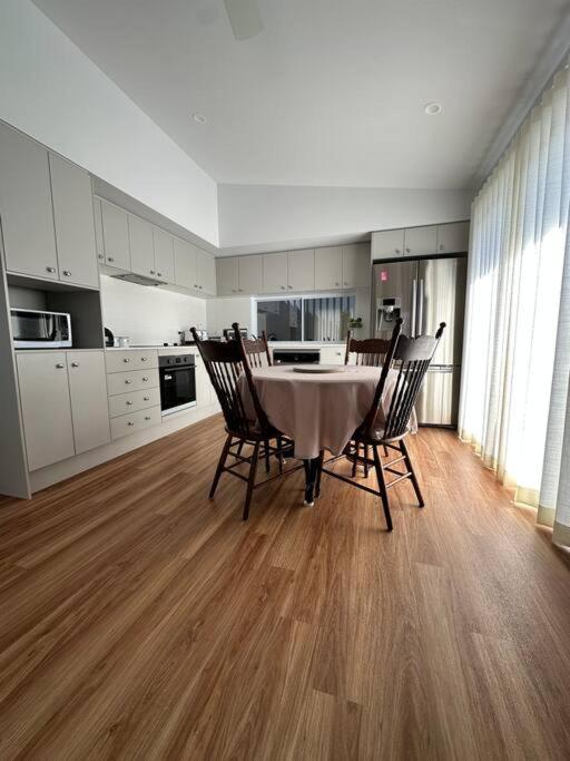 Two-Bedroom House photo 2
