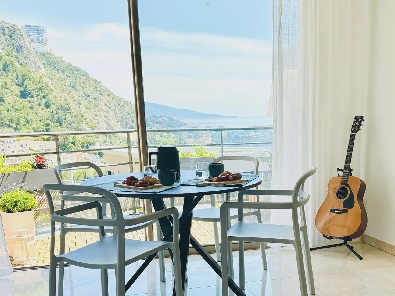 Apartment with Sea View