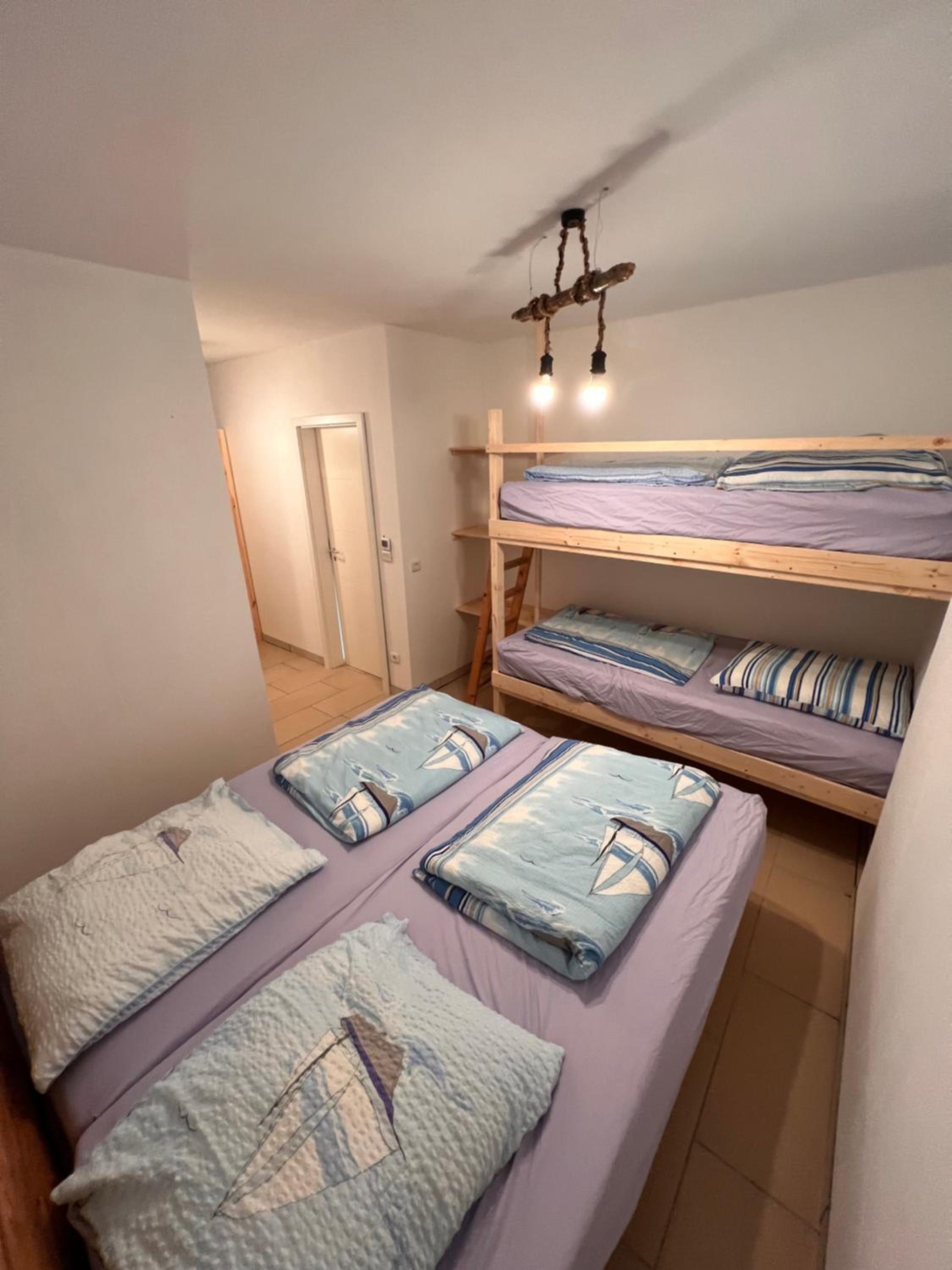One-Bedroom Apartment photo 2