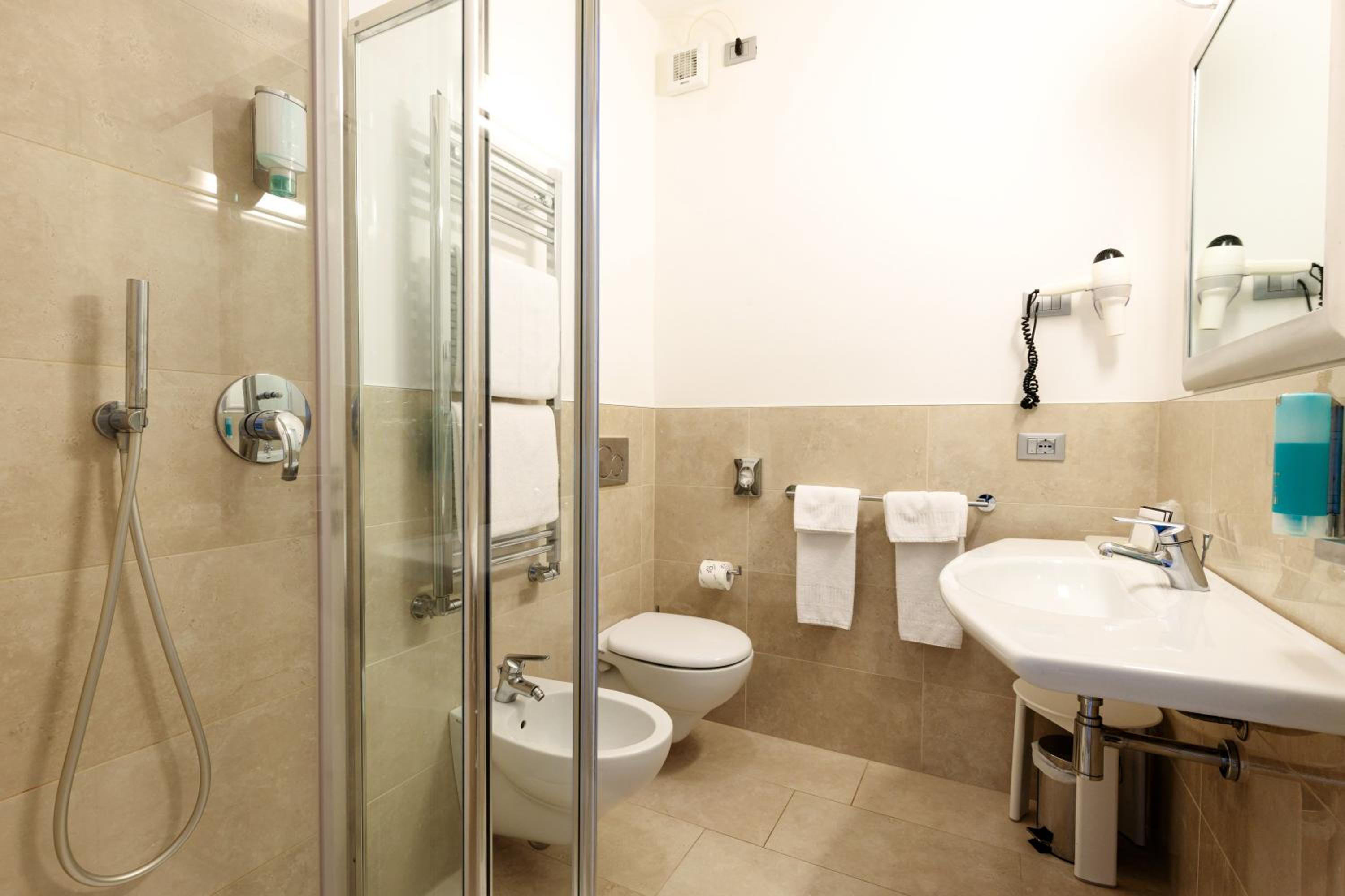 Superior Double Room - Photo 6