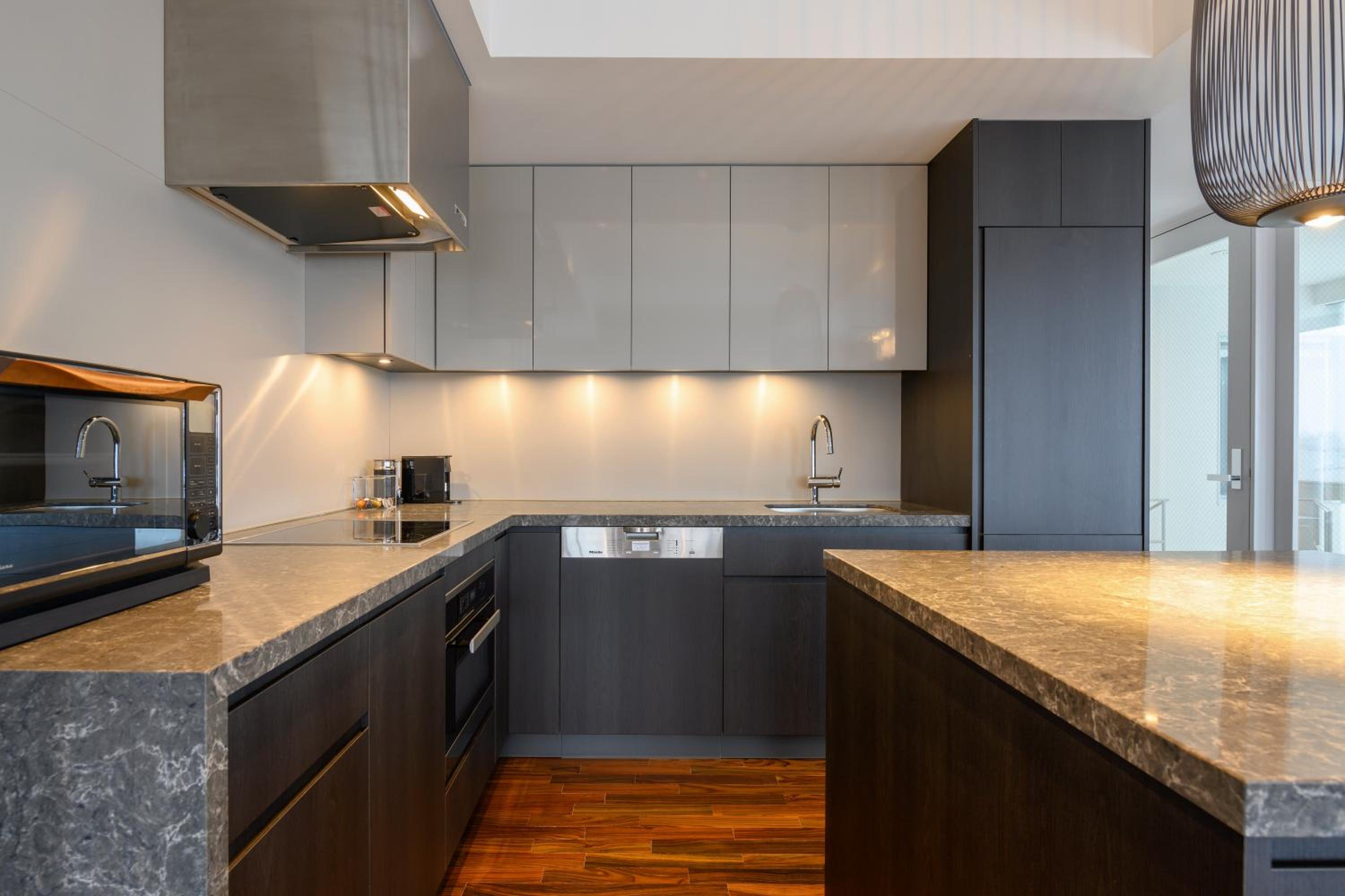 Two-Bedroom Apartment with Balcony photo 3
