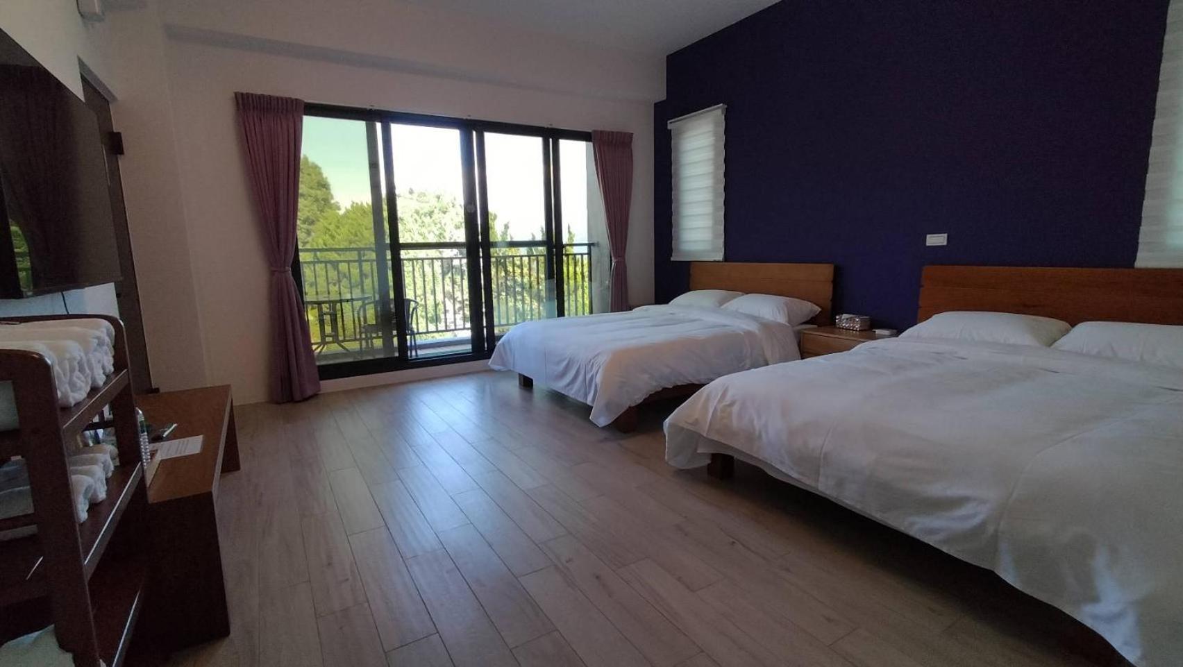 Quadruple Room with Balcony photo 1