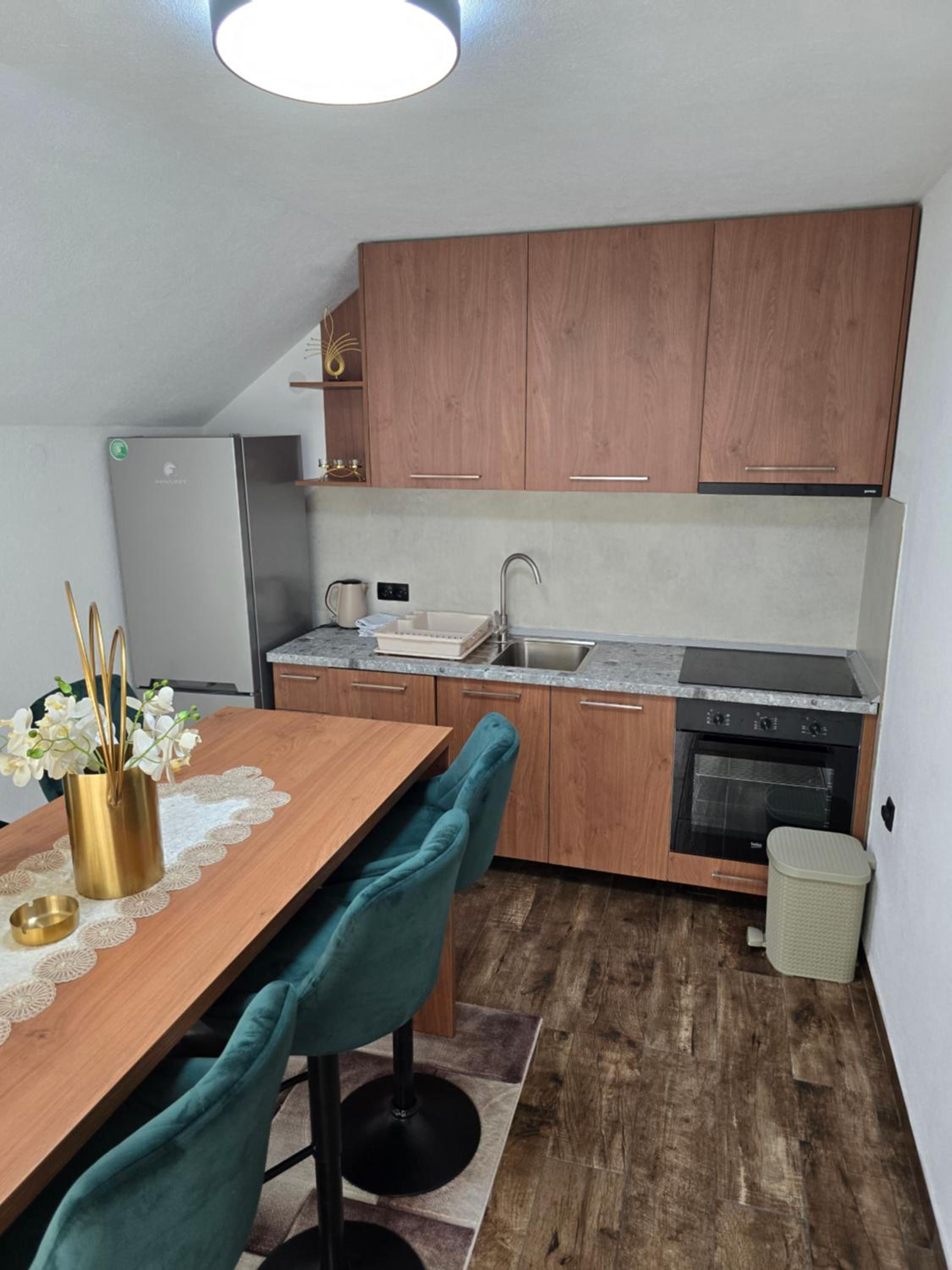 Apartment photo 3