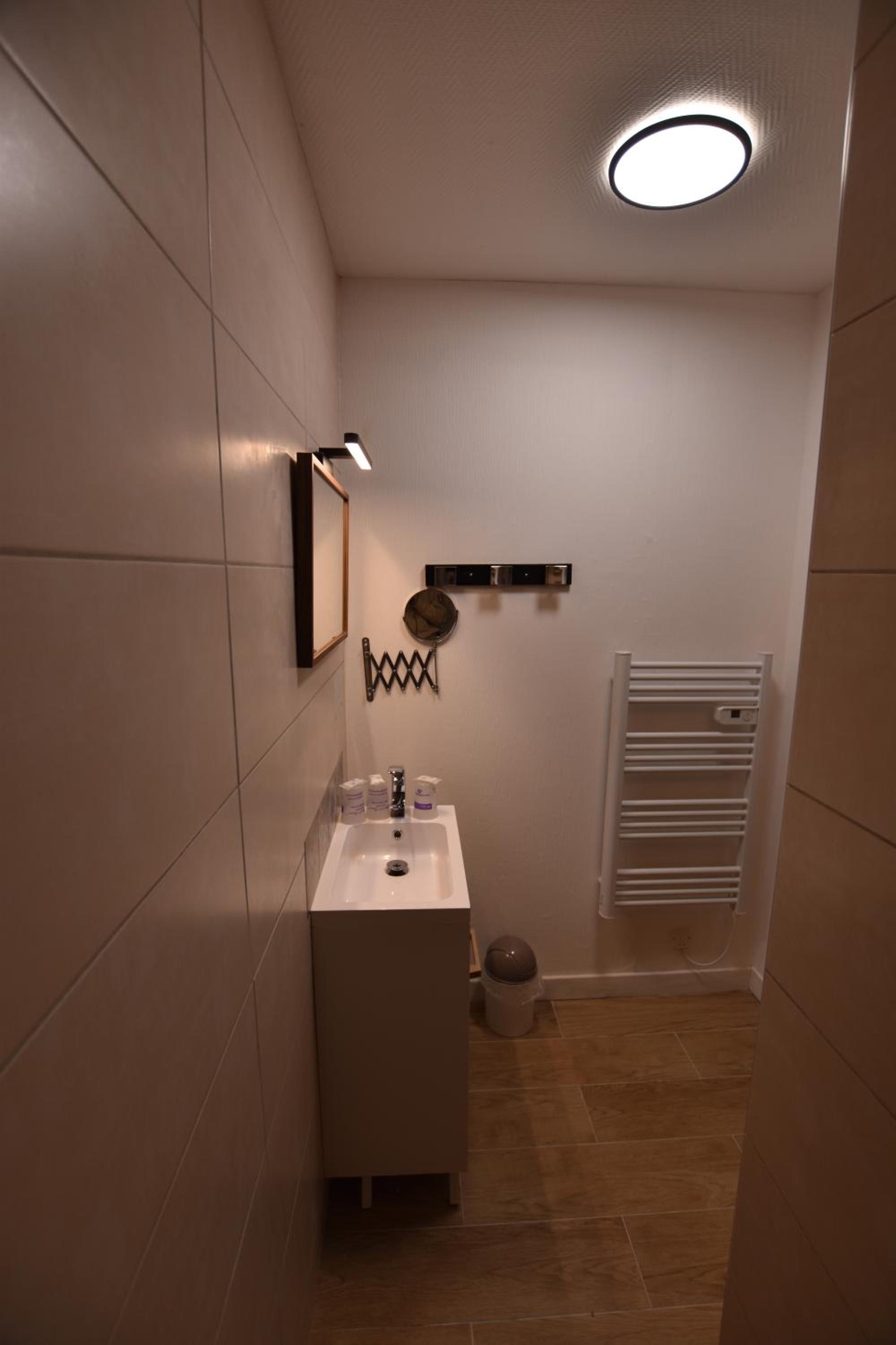Double Queen Room - Photo 2