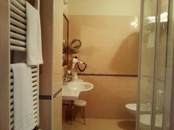 Comfort Triple Room - Photo 8