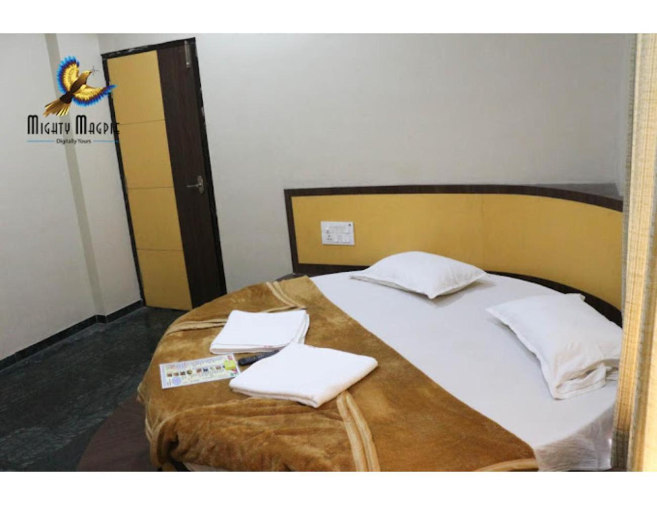 Double Room - Photo 10