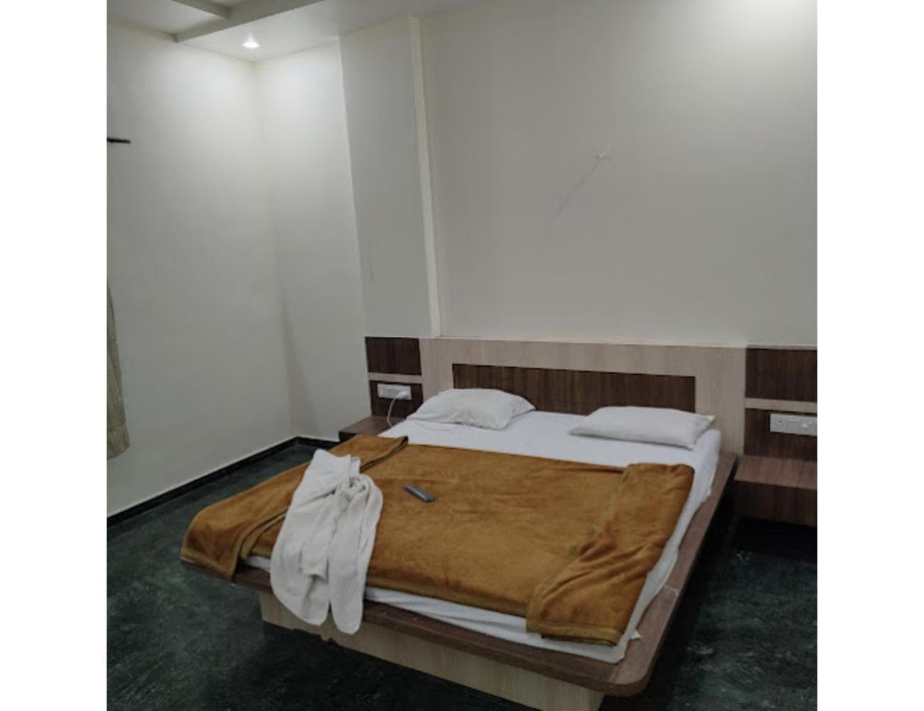 Double Room - Photo 3
