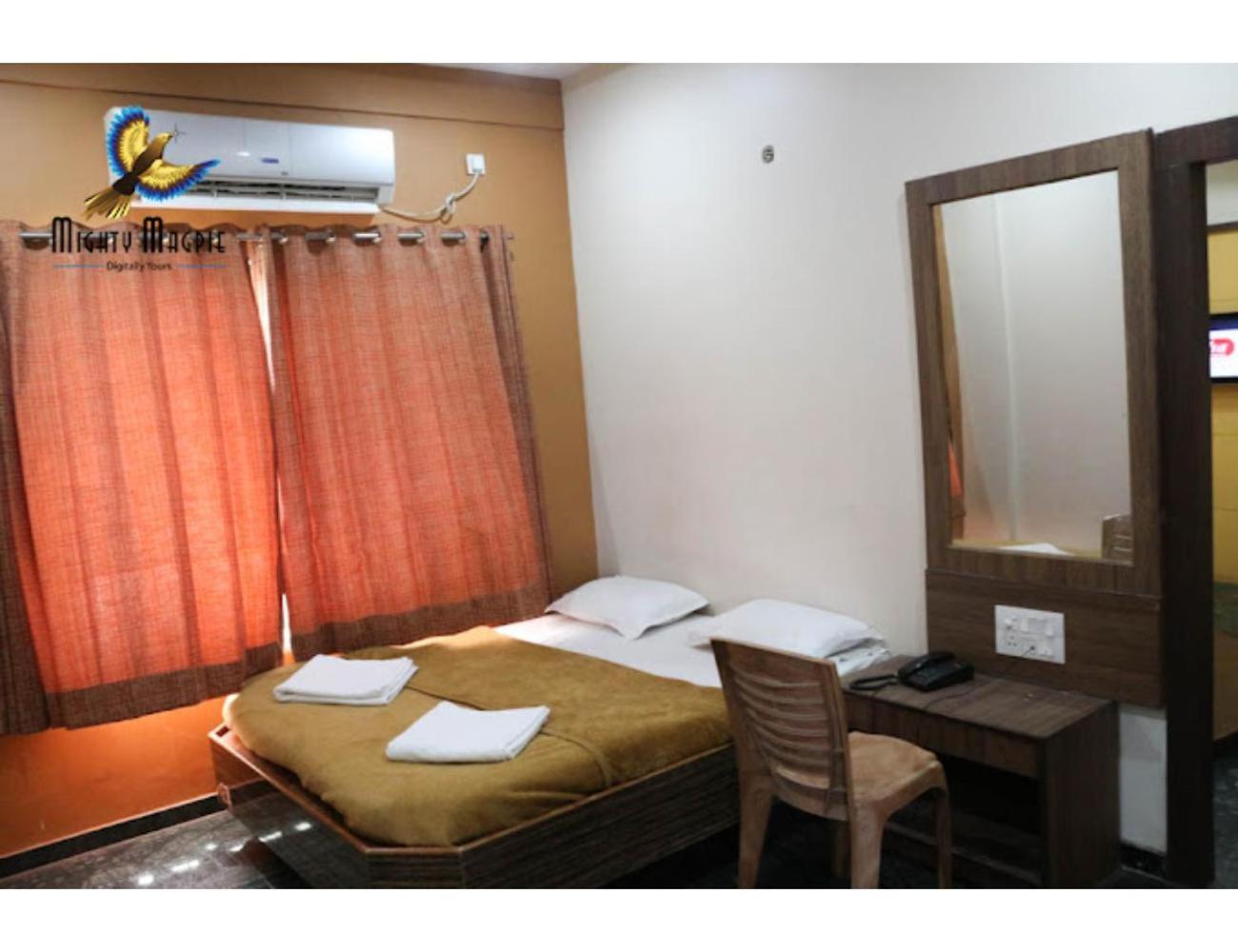 Double Room - Photo 4