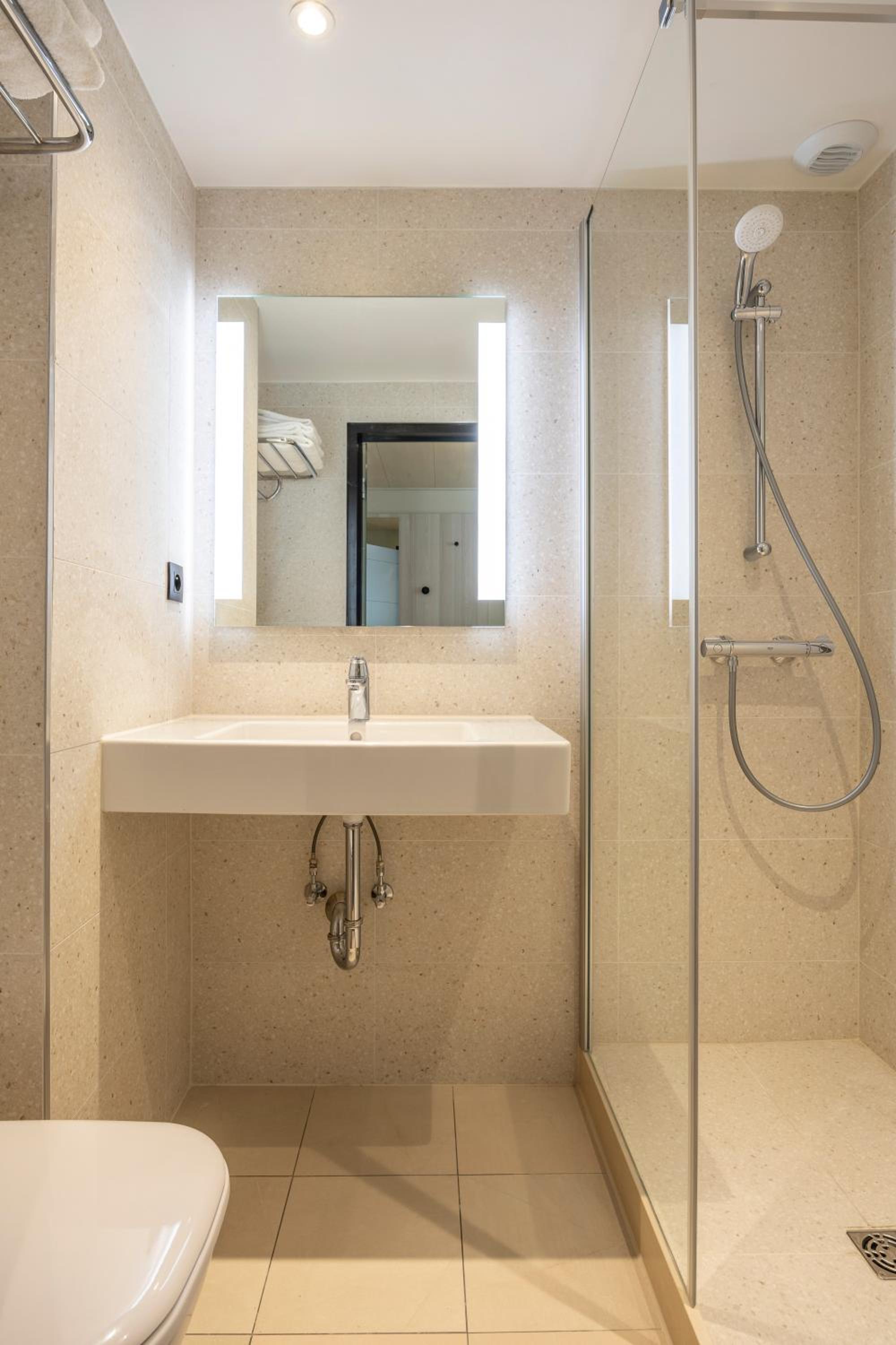 Single Room photo 2