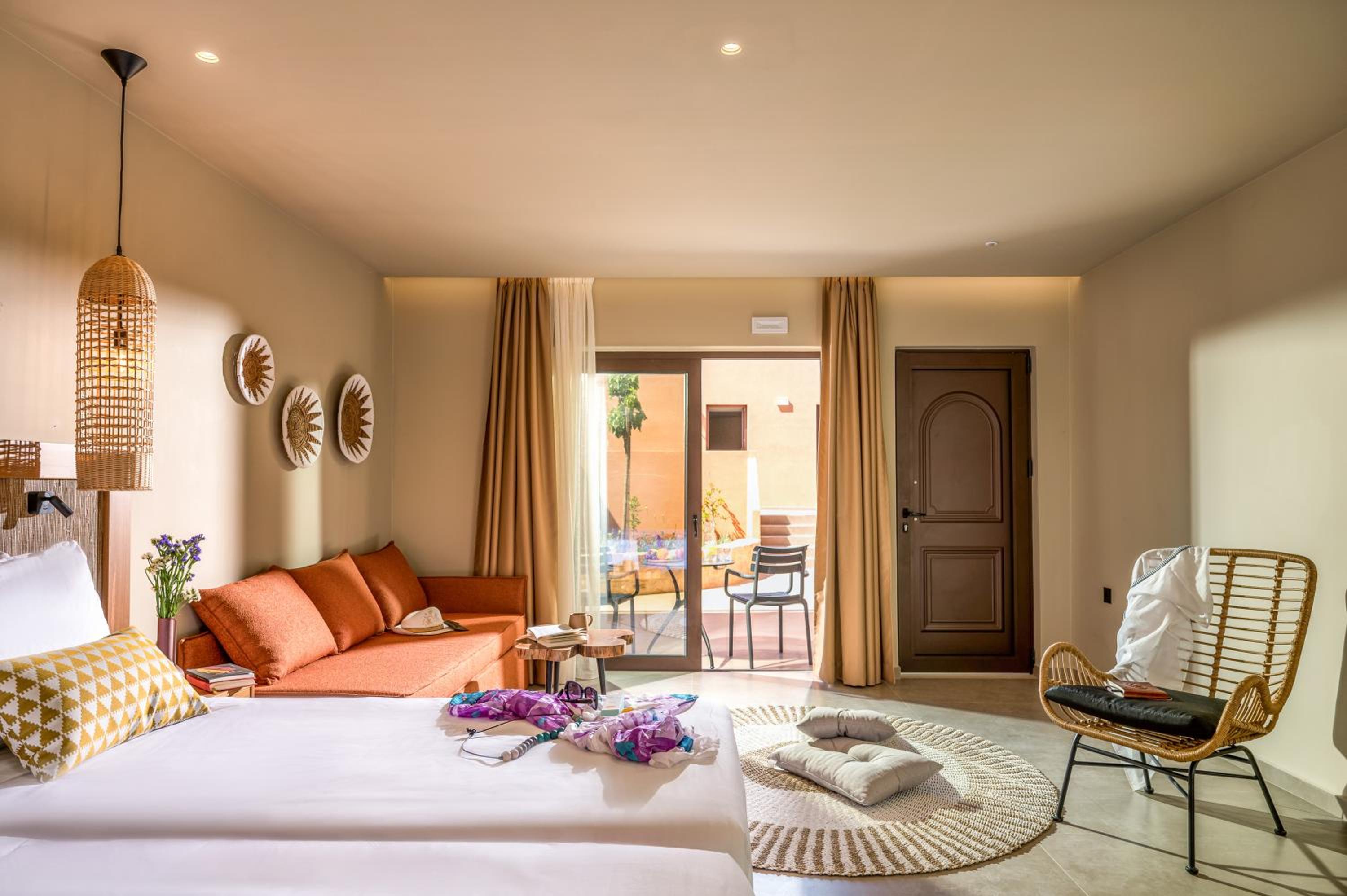 Suite - Photo 2