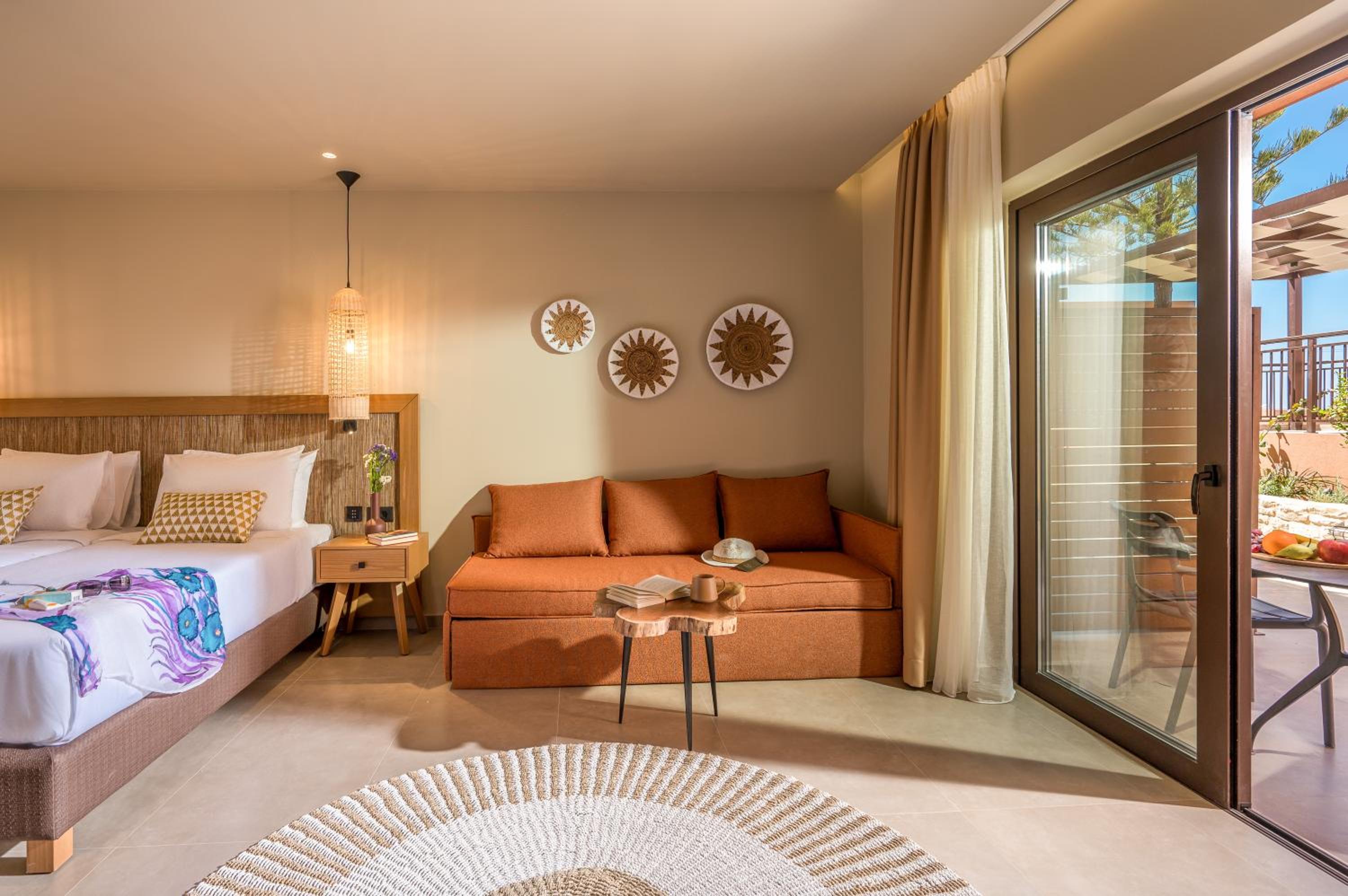 Suite - Photo 5