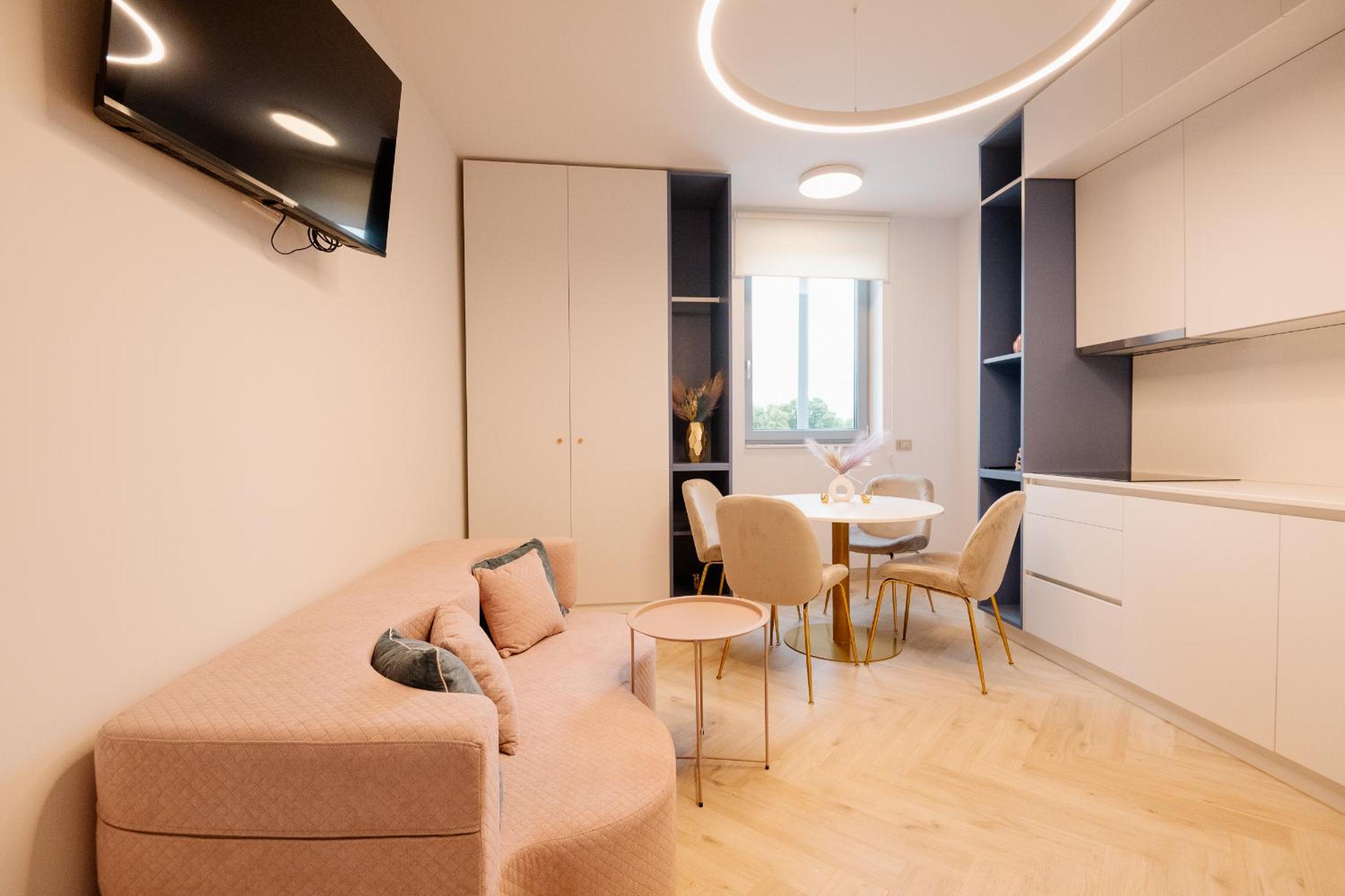 One-Bedroom Premier Apartment