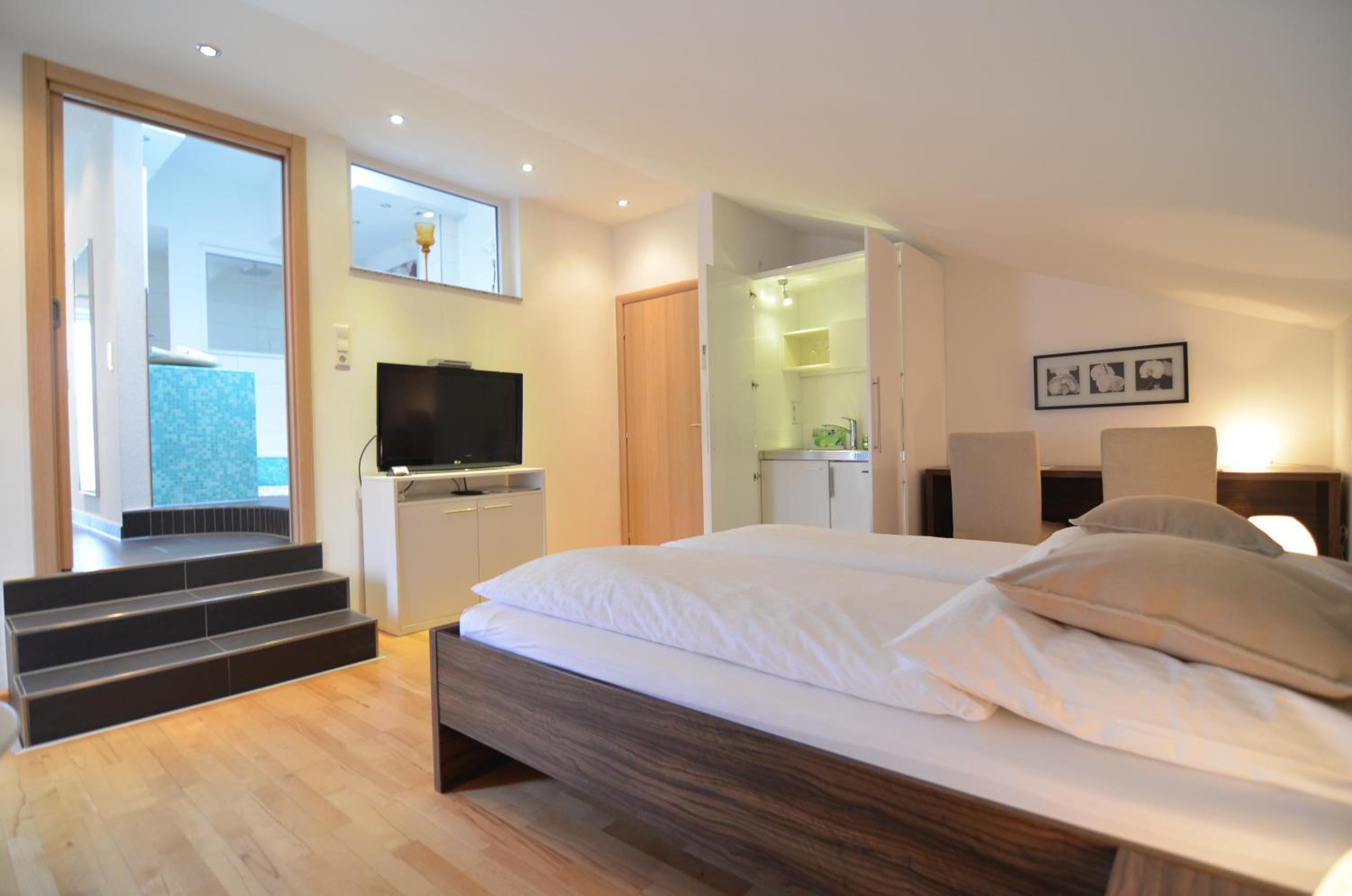 Superior Double Room With Balcony photo 2