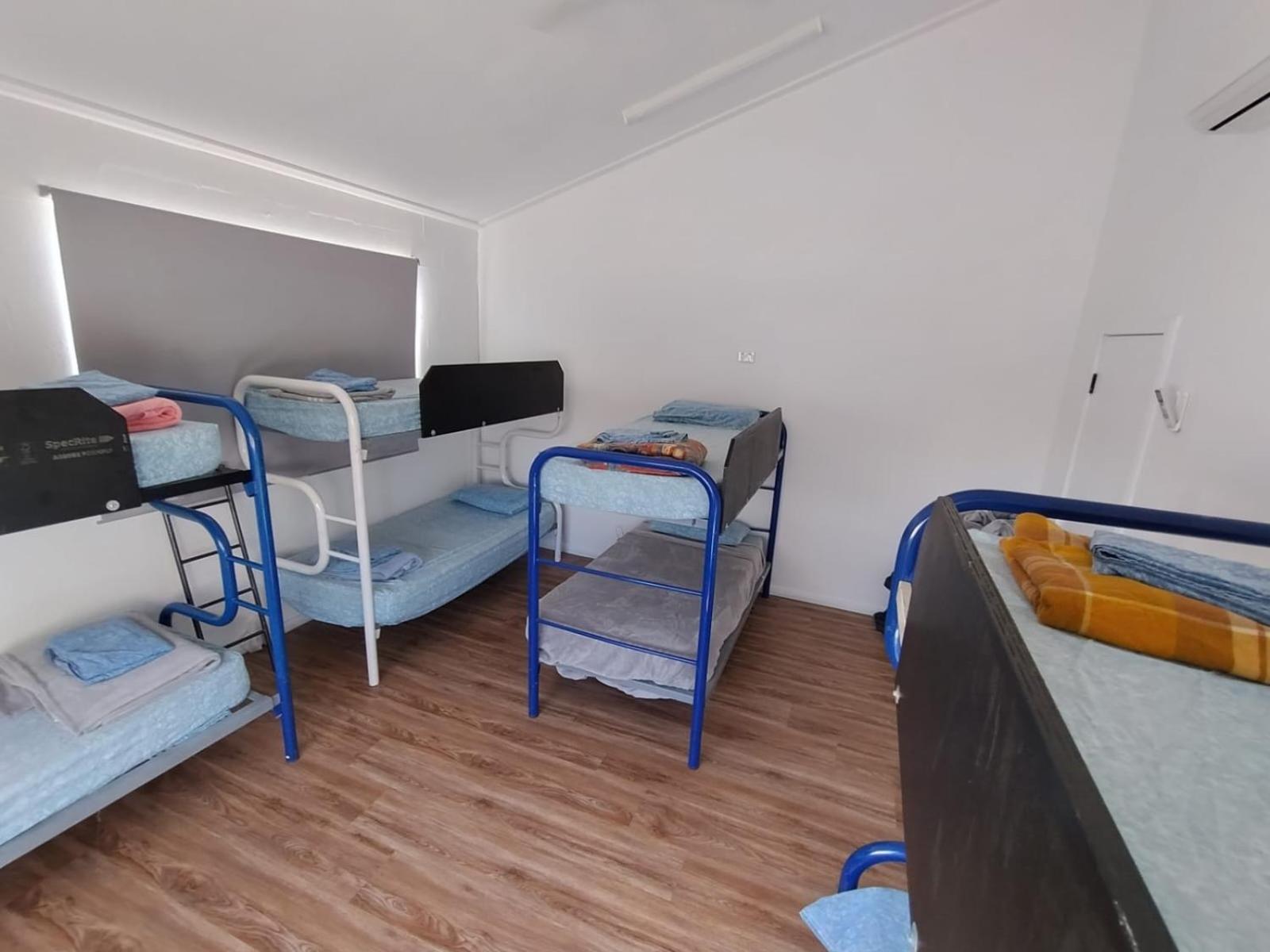 Bed in 8-Bed Mixed Dormitory Room photo 3