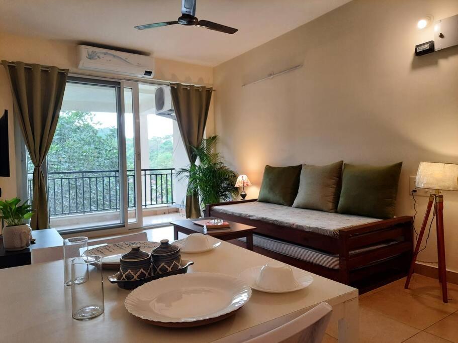 One-Bedroom Apartment photo 1