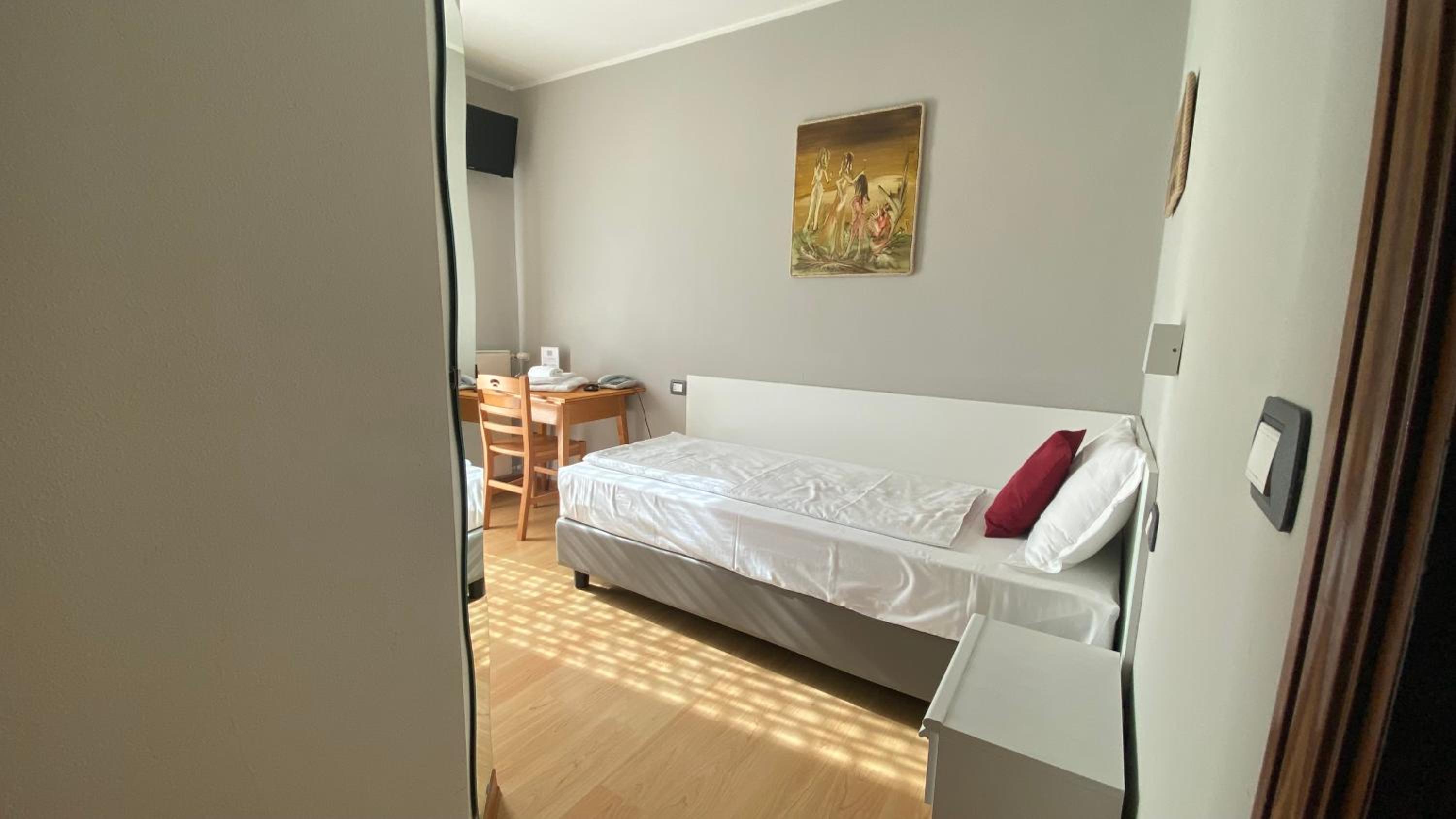 Single Room - Disability Access