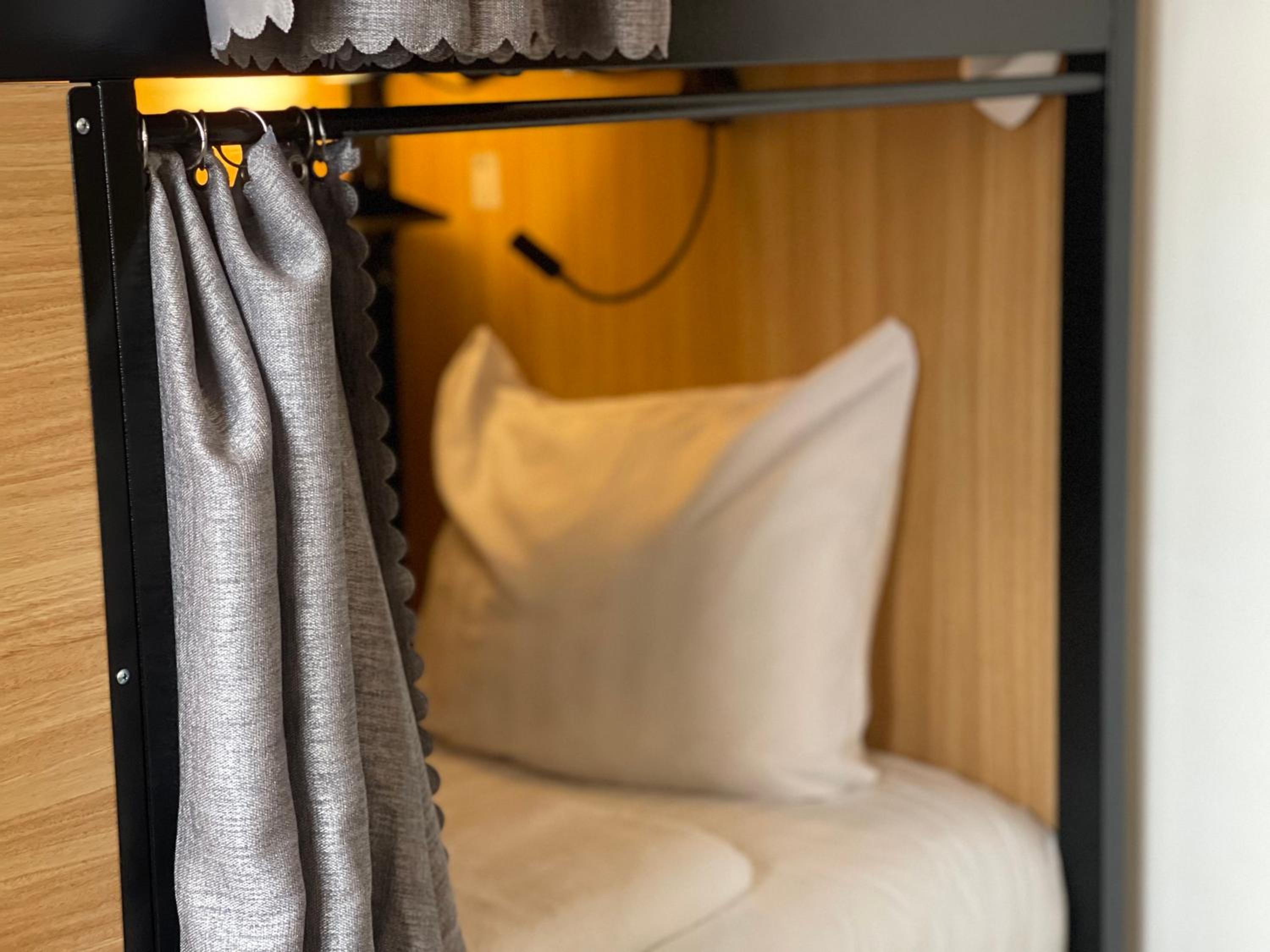Bed in 6-Bed Mixed Dormitory Room photo 3