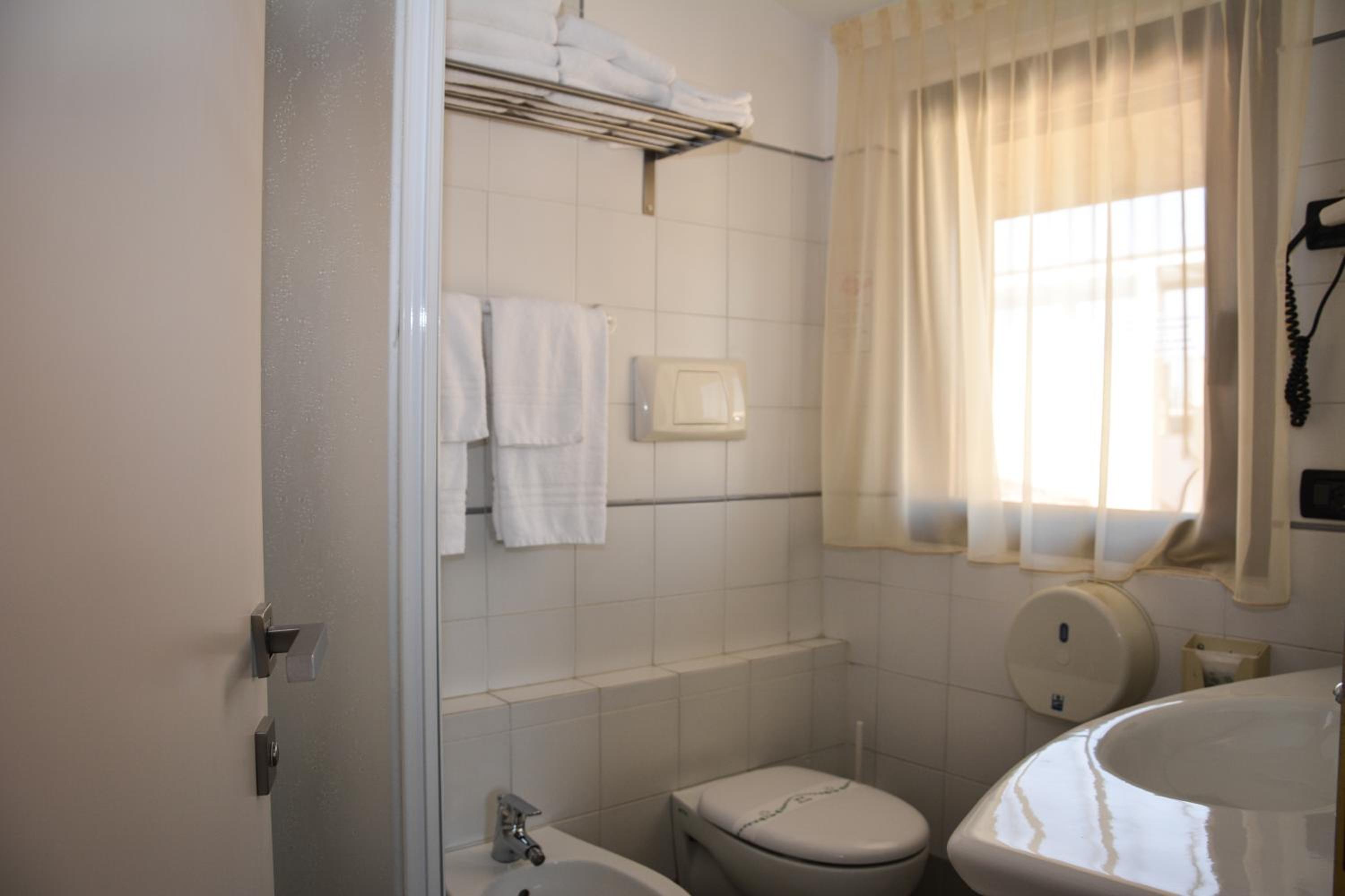 Family Suite - Photo 6