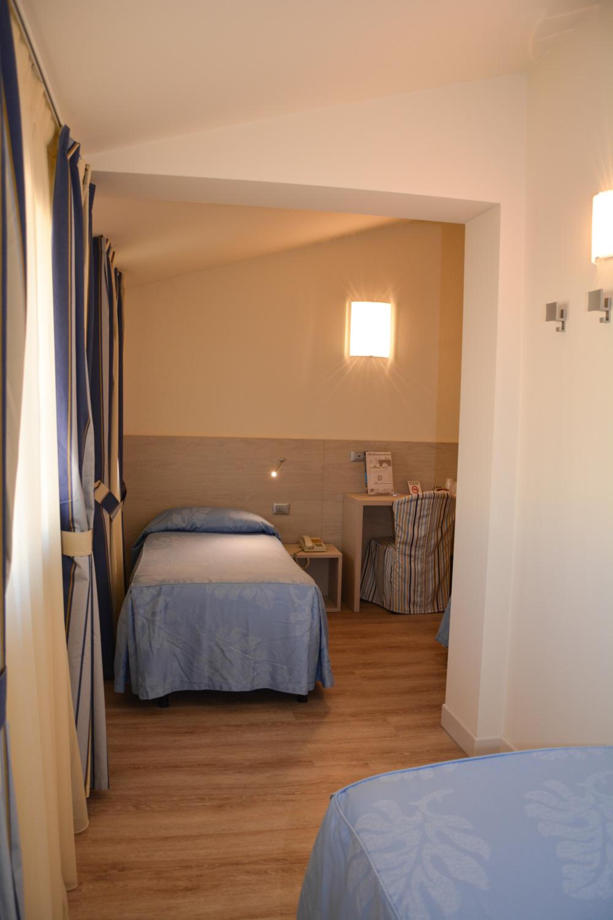 Family Suite - Photo 7