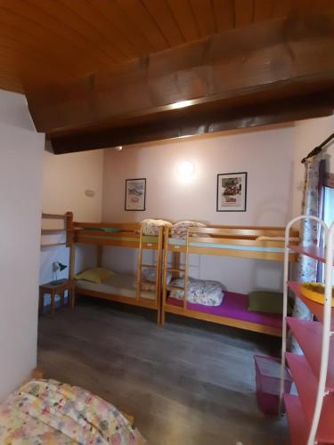 Single Bed in 6-Bed Dormitory Room