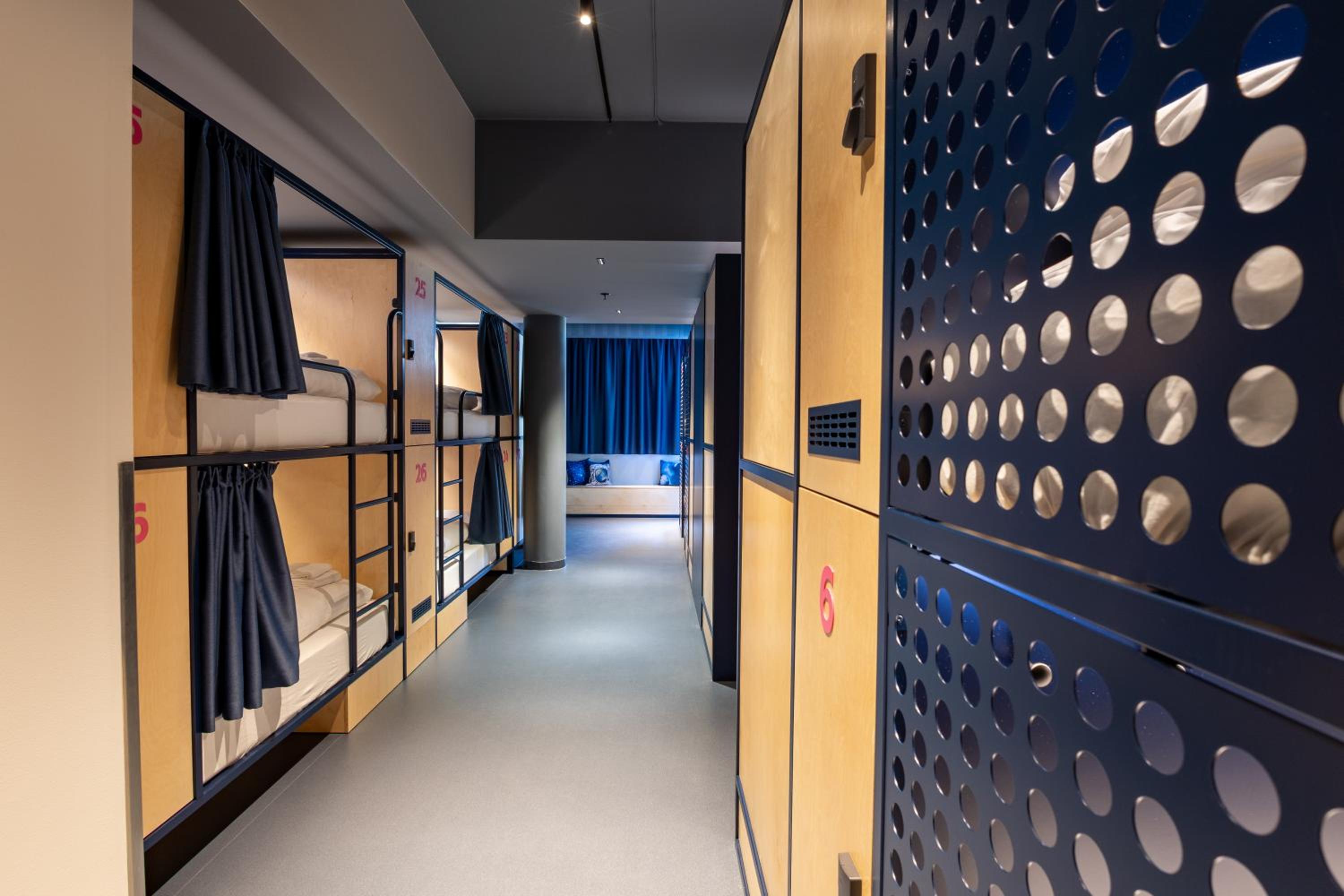Single Bed in Dormitory Room photo 3