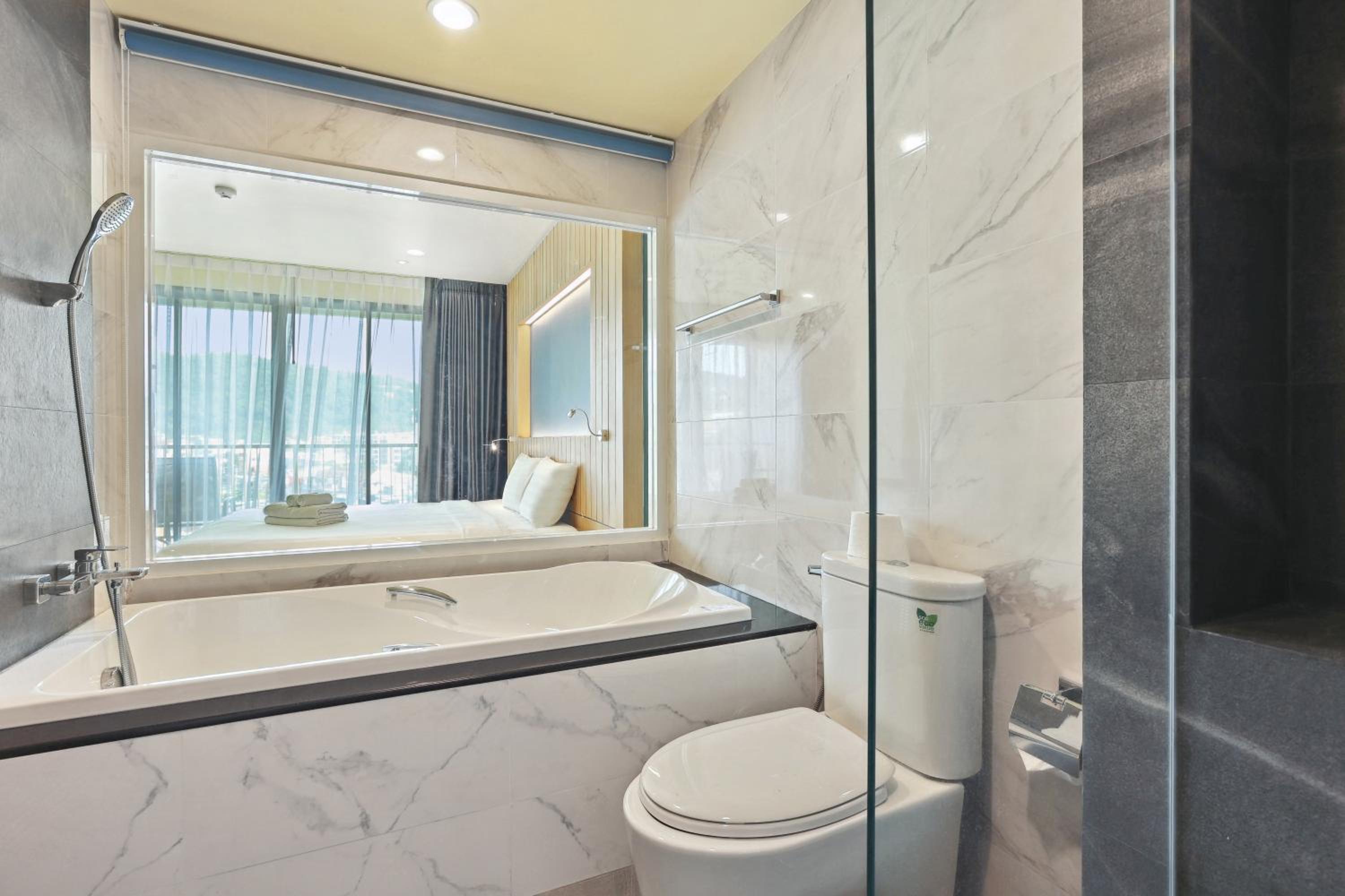 Deluxe Double Room - Photo 5