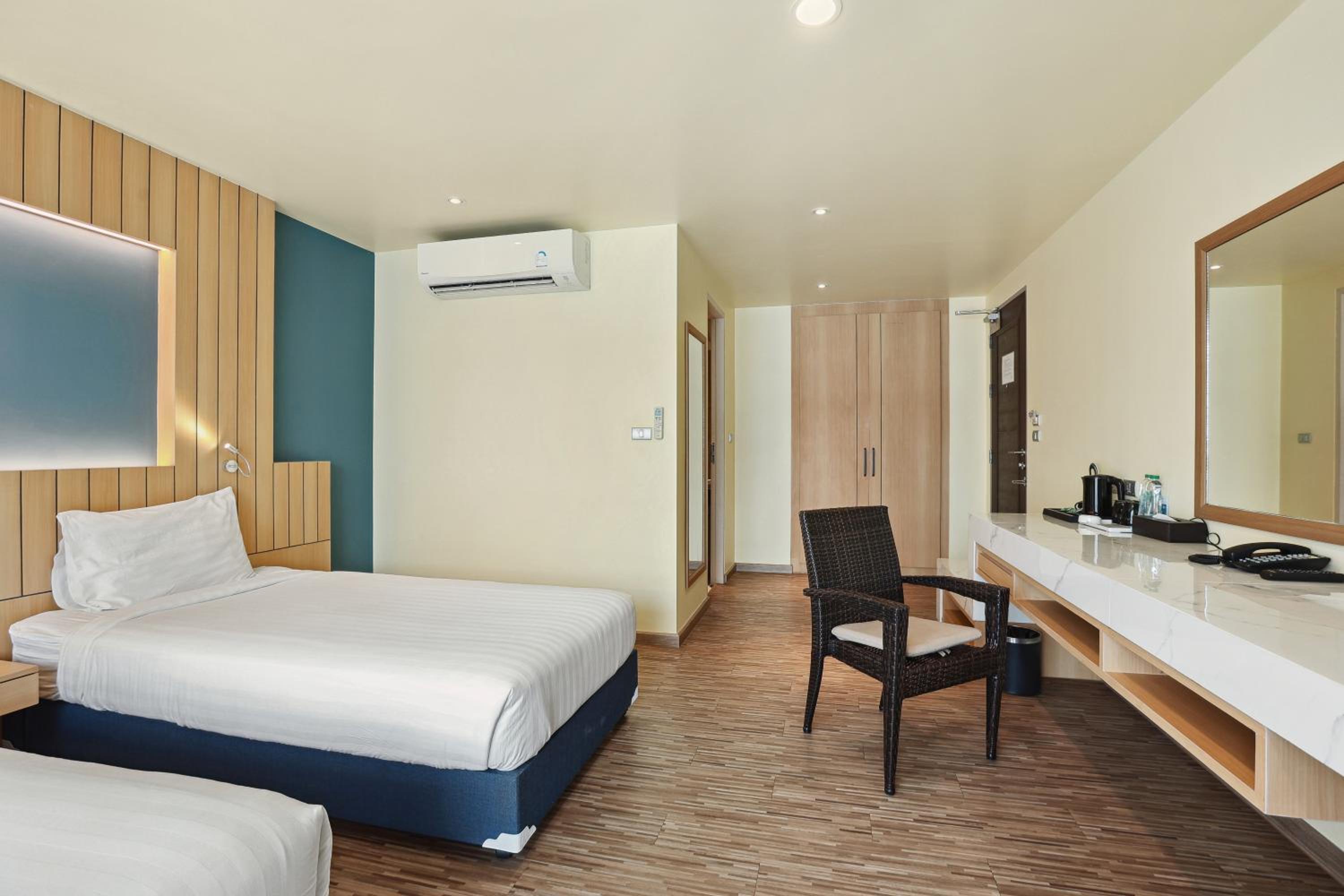 Superior Twin Room - Photo 5