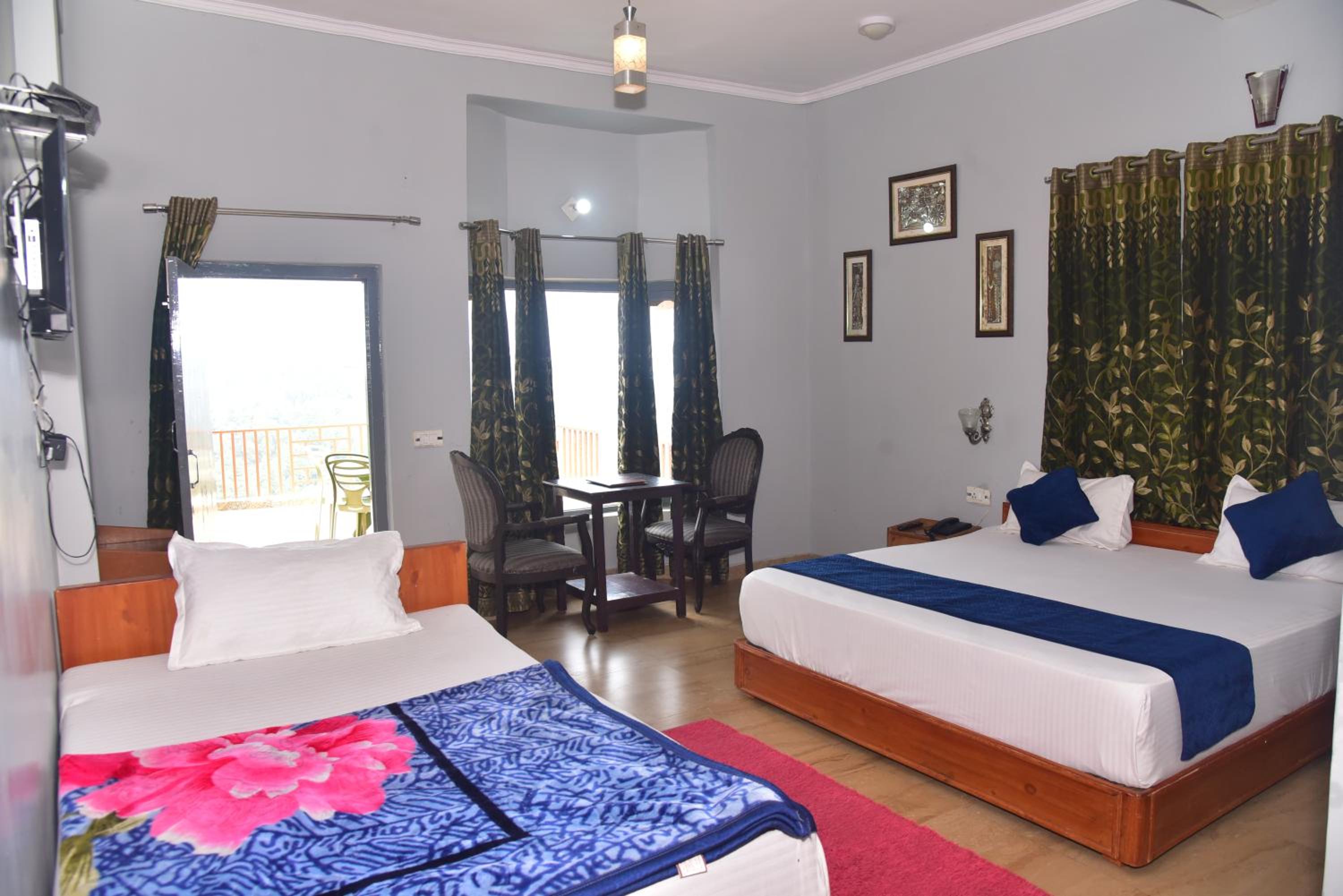Family Double Room photo 2