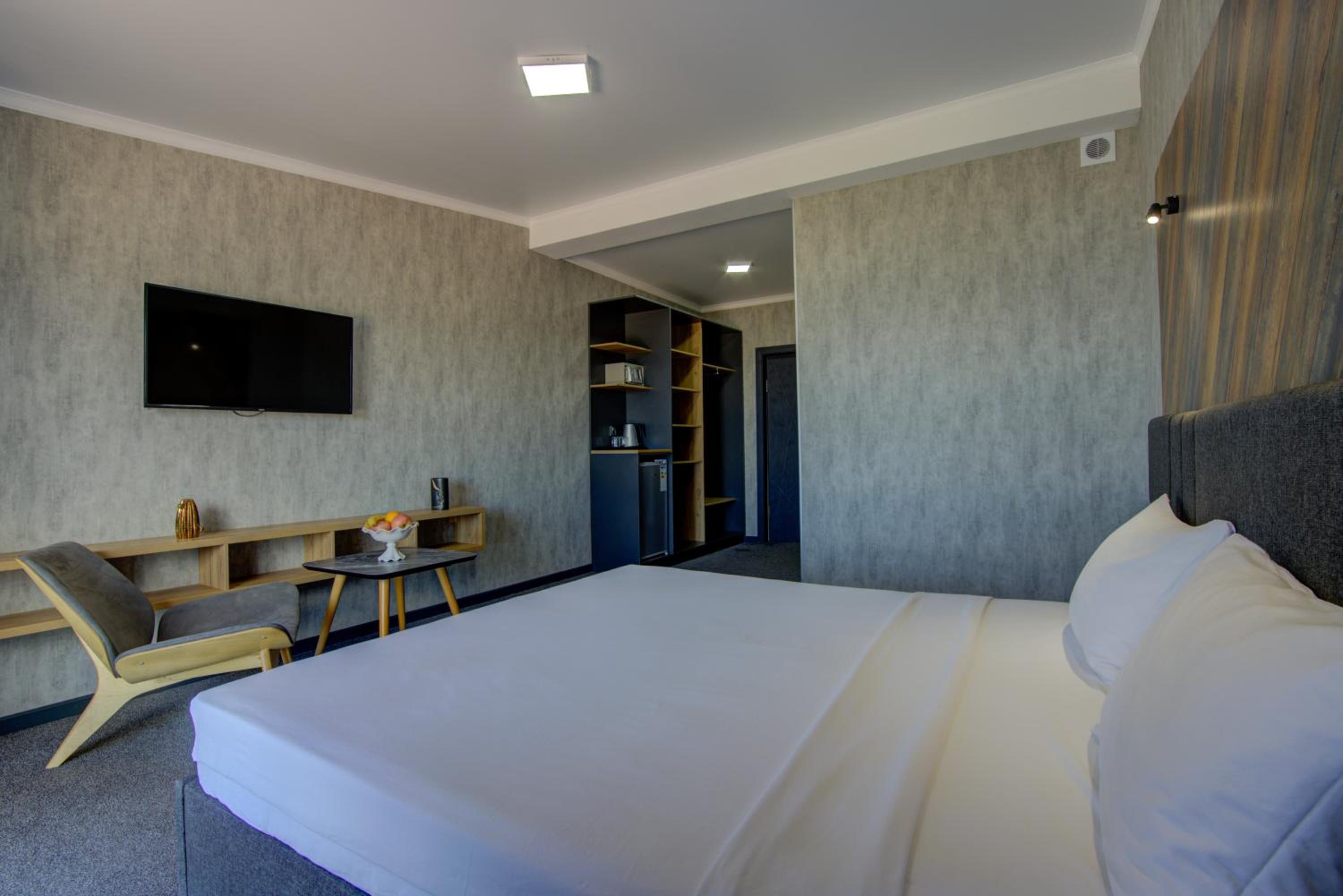 Standard Triple Room with Sea View photo 3