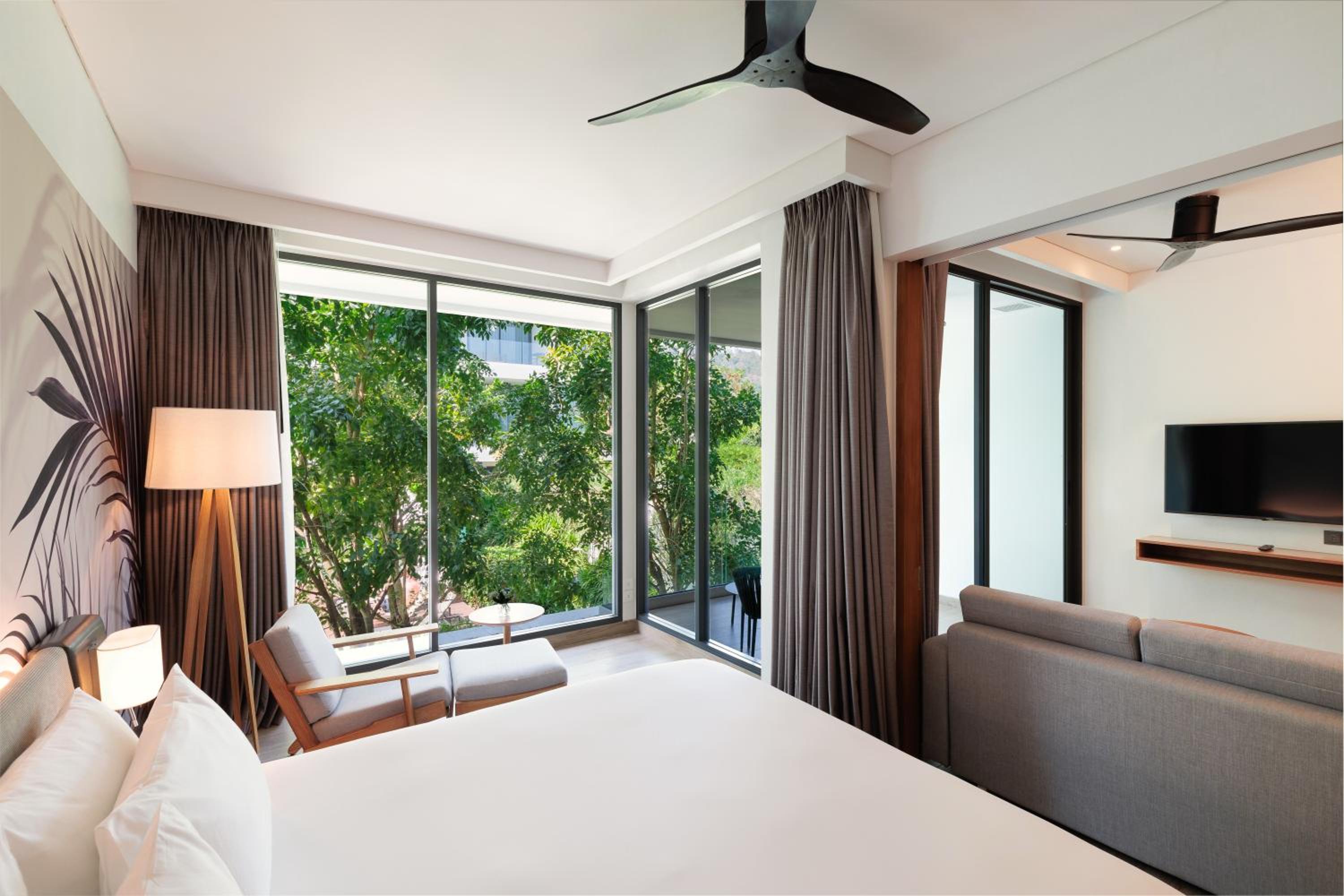 One-Bedroom Suite Garden View - Photo 1