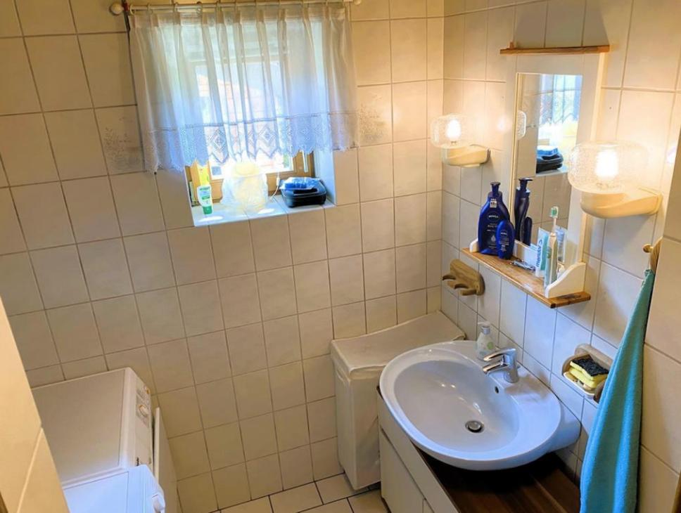 Three-Bedroom House photo 2